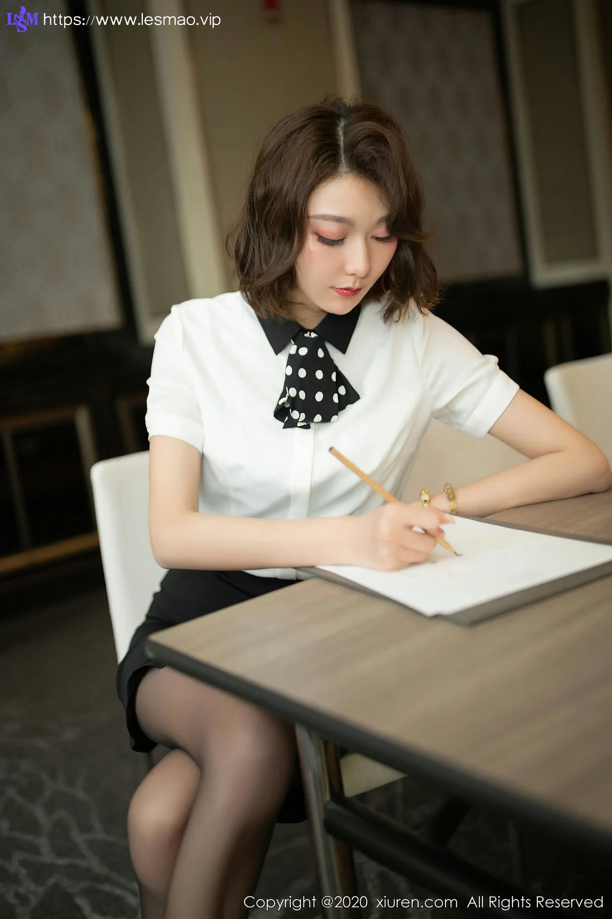XiuRen 秀人 No.2422  宝丽嘉ol系列制服 艺轩 - 23