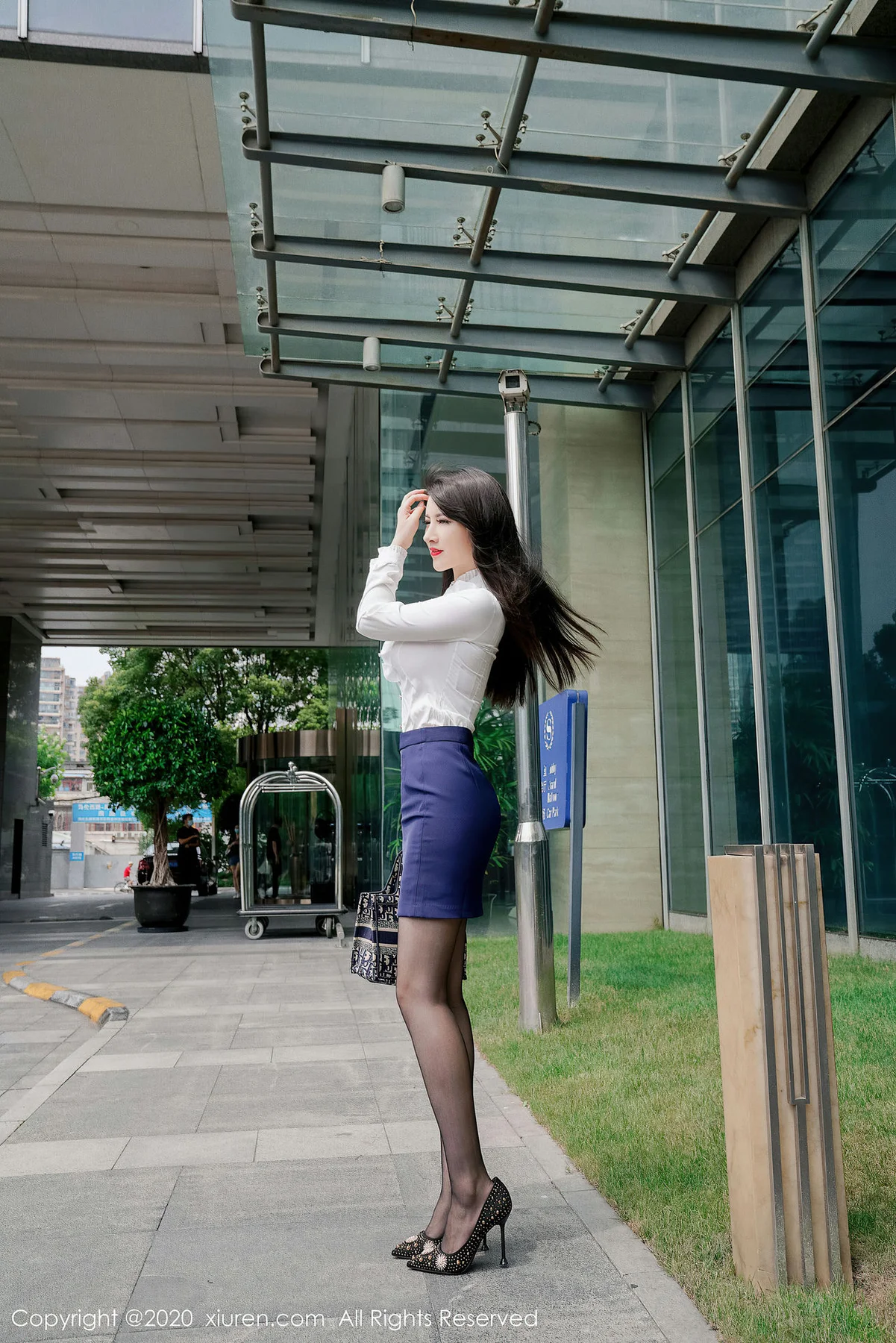 XiuRen 秀人 No.2437  都市丽人 诗诗kiki 性感ol写真 - 42