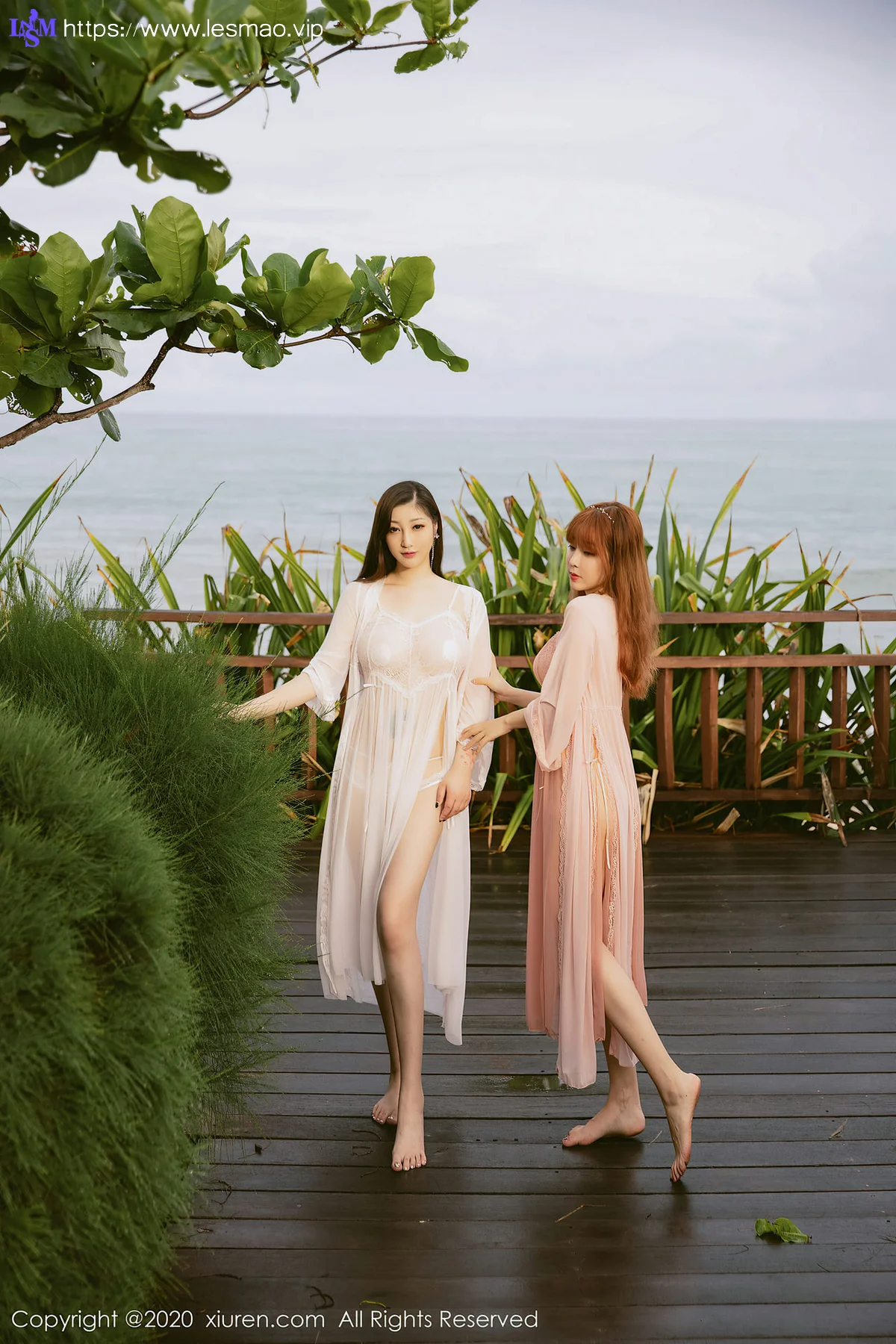 XiuRen 秀人 No.2444  模特合辑 妲己和王雨纯户外写真 - 53
