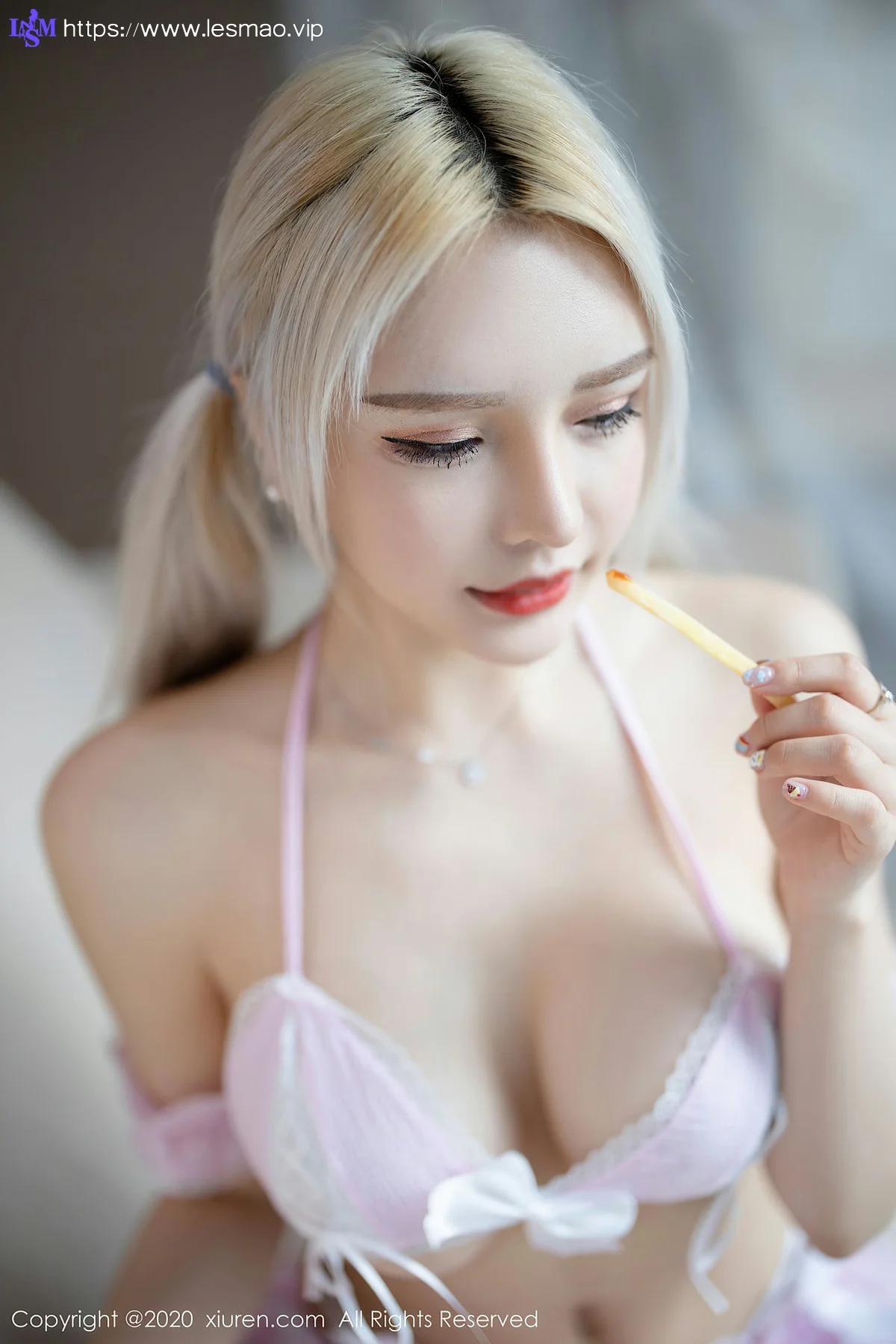 XiuRen 秀人 No.2467 粉红各自三点式 淼淼小姐呀 - 22
