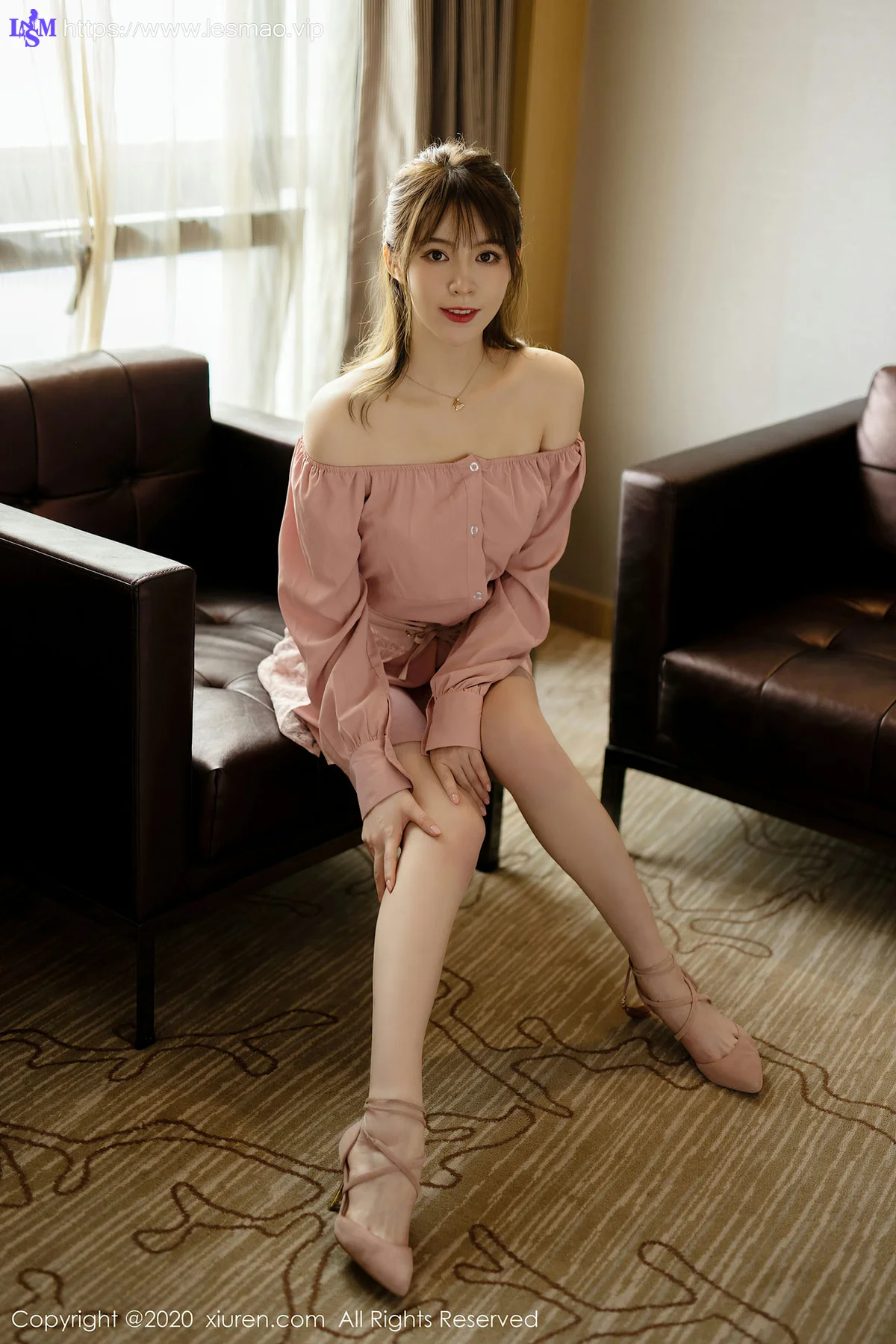 XiuRen 秀人 No.2473 粉色吊裙美腿 yoo优优 - 53