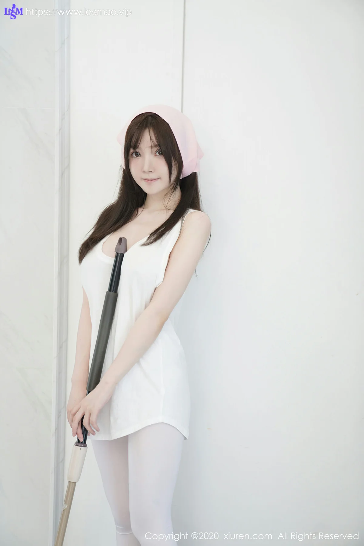 XiuRen 秀人 No.2557  家政主题诱惑 糯美子mini 女仆制服 - 22