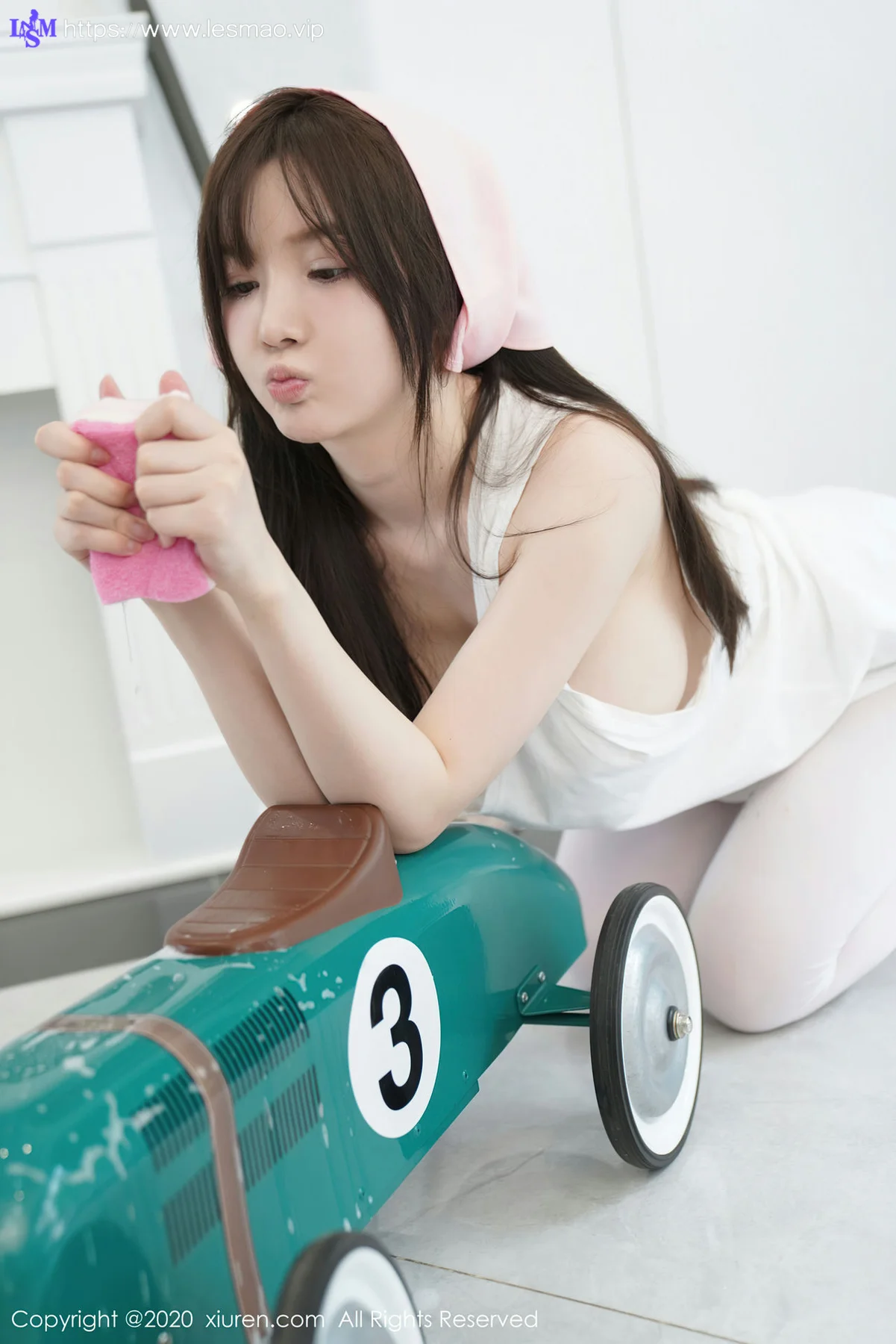 XiuRen 秀人 No.2557  家政主题诱惑 糯美子mini 女仆制服 - 46