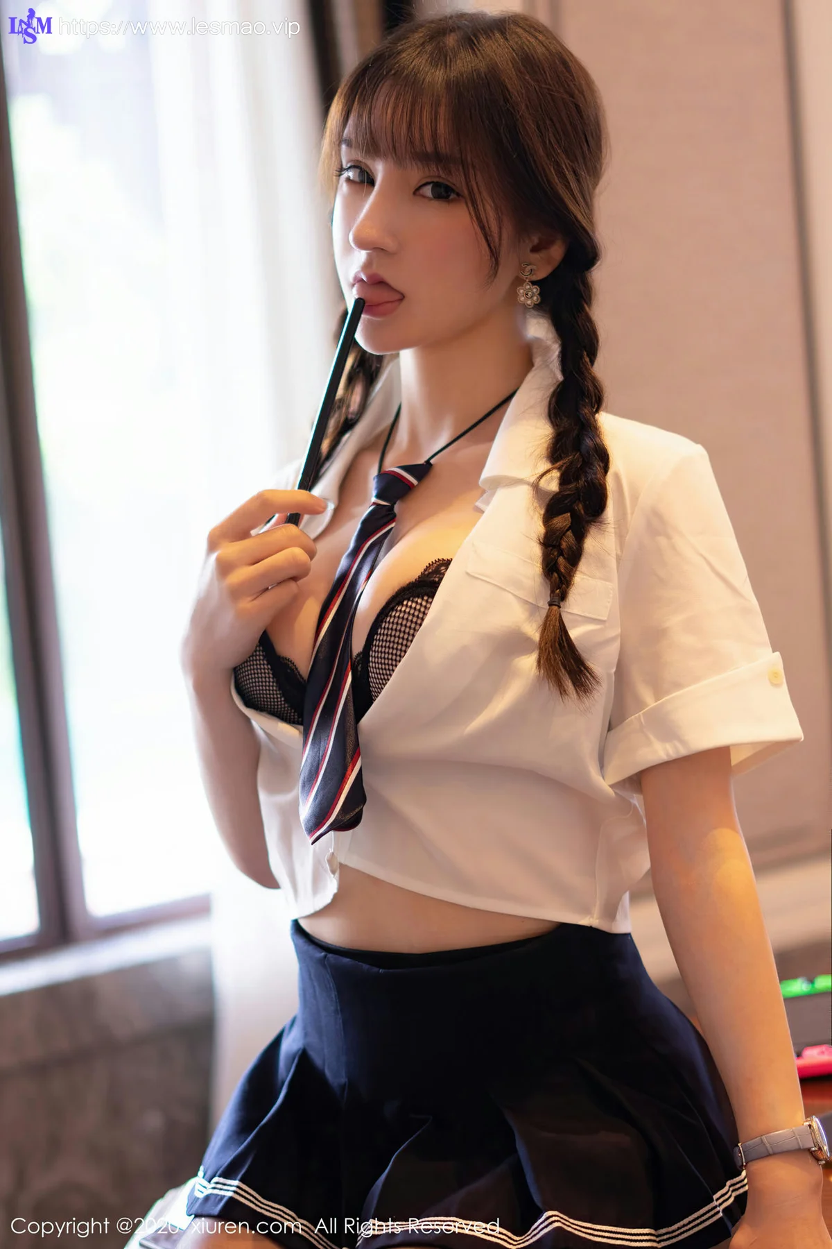 XiuRen 秀人 No.2559  剧情系列 周于希 摄影师友情出镜 - 41