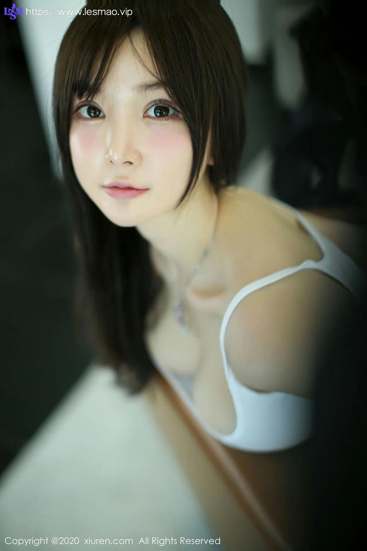 XiuRen 秀人 No.2565  糯美子mini 白色吊带居家女友 三亚旅拍 - 44