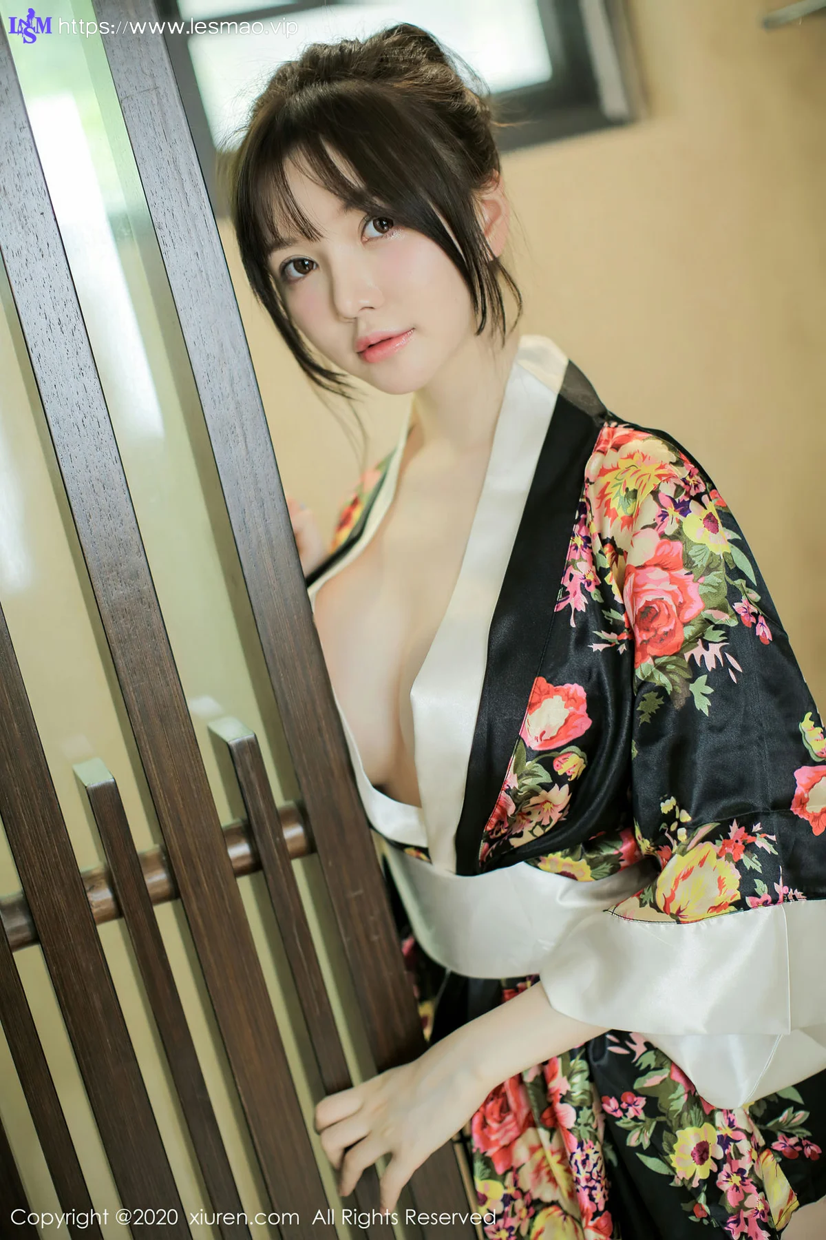 XiuRen 秀人 No.2581  糯美子mini 艳丽和服童颜巨乳 三亚旅拍 - 23