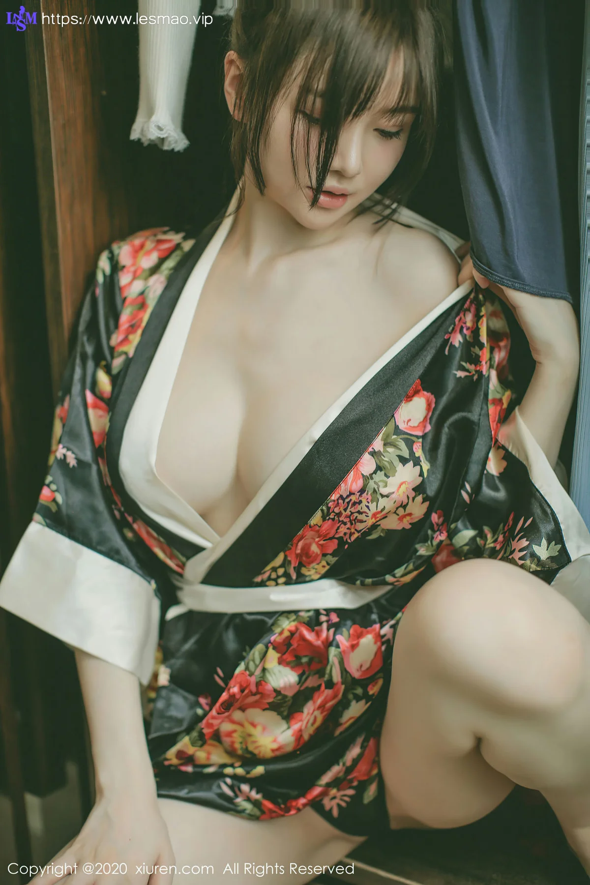 XiuRen 秀人 No.2581  糯美子mini 艳丽和服童颜巨乳 三亚旅拍 - 27