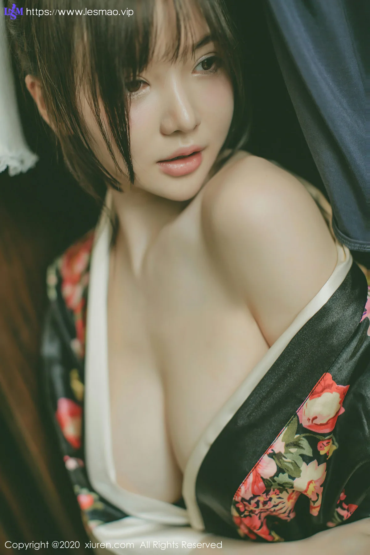 XiuRen 秀人 No.2581  糯美子mini 艳丽和服童颜巨乳 三亚旅拍 - 28