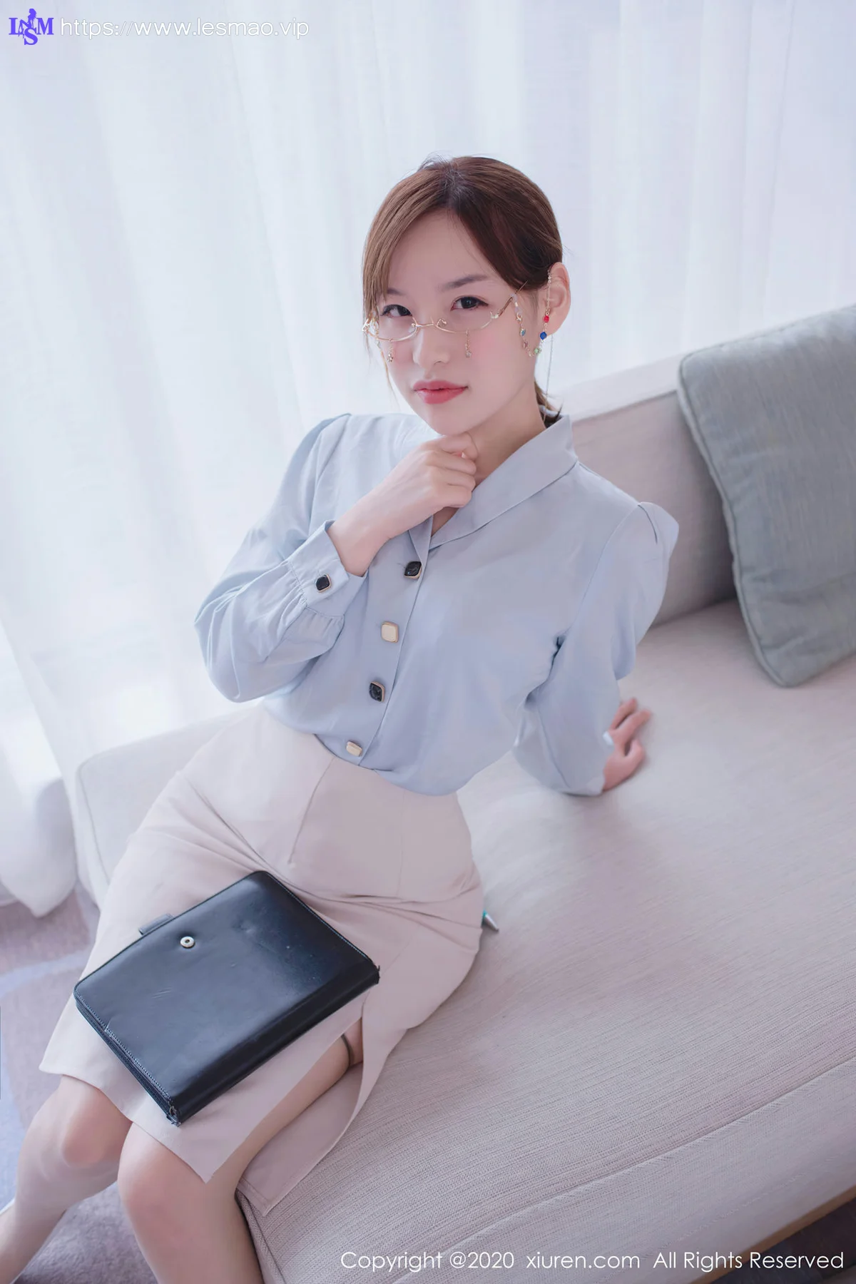 XiuRen 秀人 No.2597  范小萱fancy 成都旅拍 肤白灵活奔放妹子 - 11