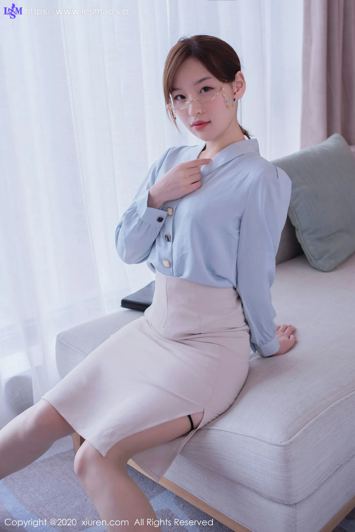 XiuRen 秀人 No.2597  范小萱fancy 成都旅拍 肤白灵活奔放妹子 - 14