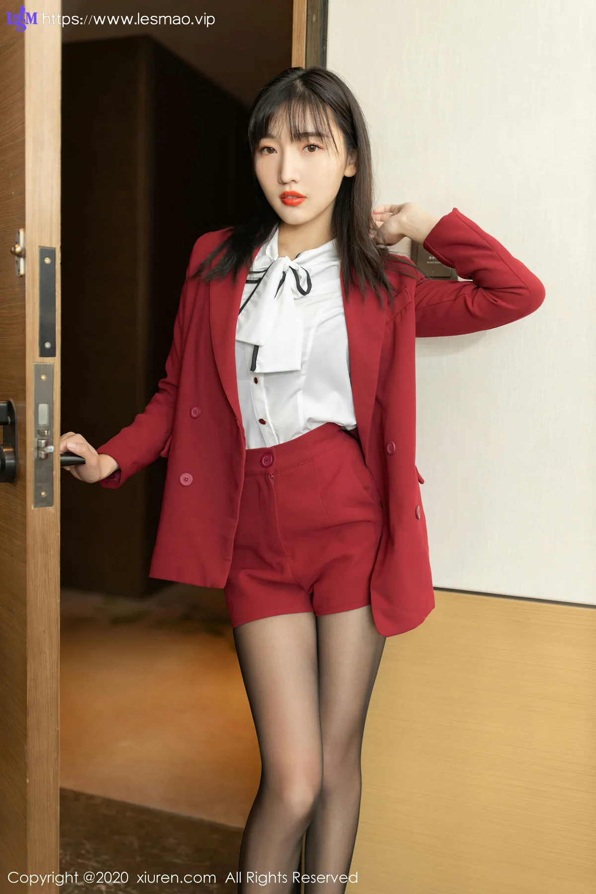 XiuRen 秀人 No.2604  陆萱萱 红唇美女 - 56