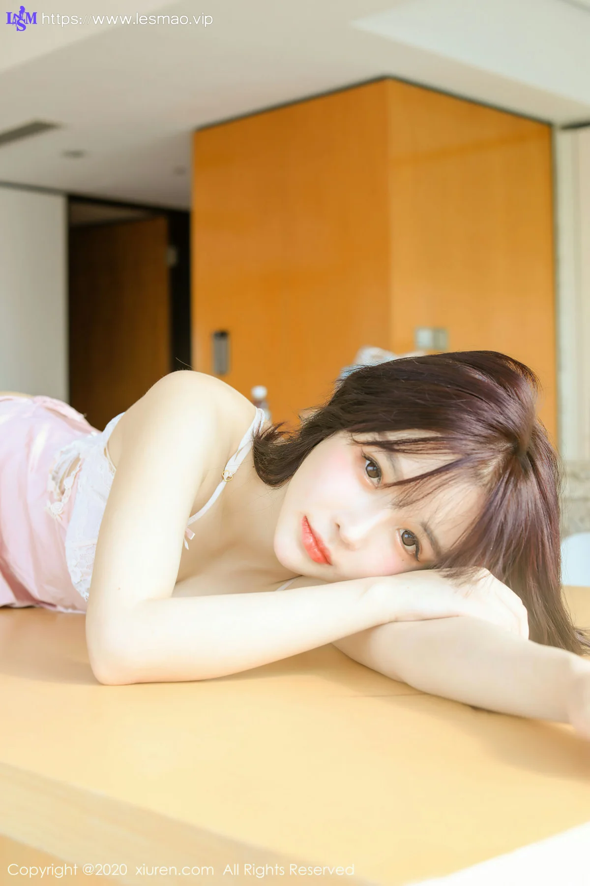 XiuRen 秀人 No.2666  南初妹妹 新人模特 清甜秀美 - 14