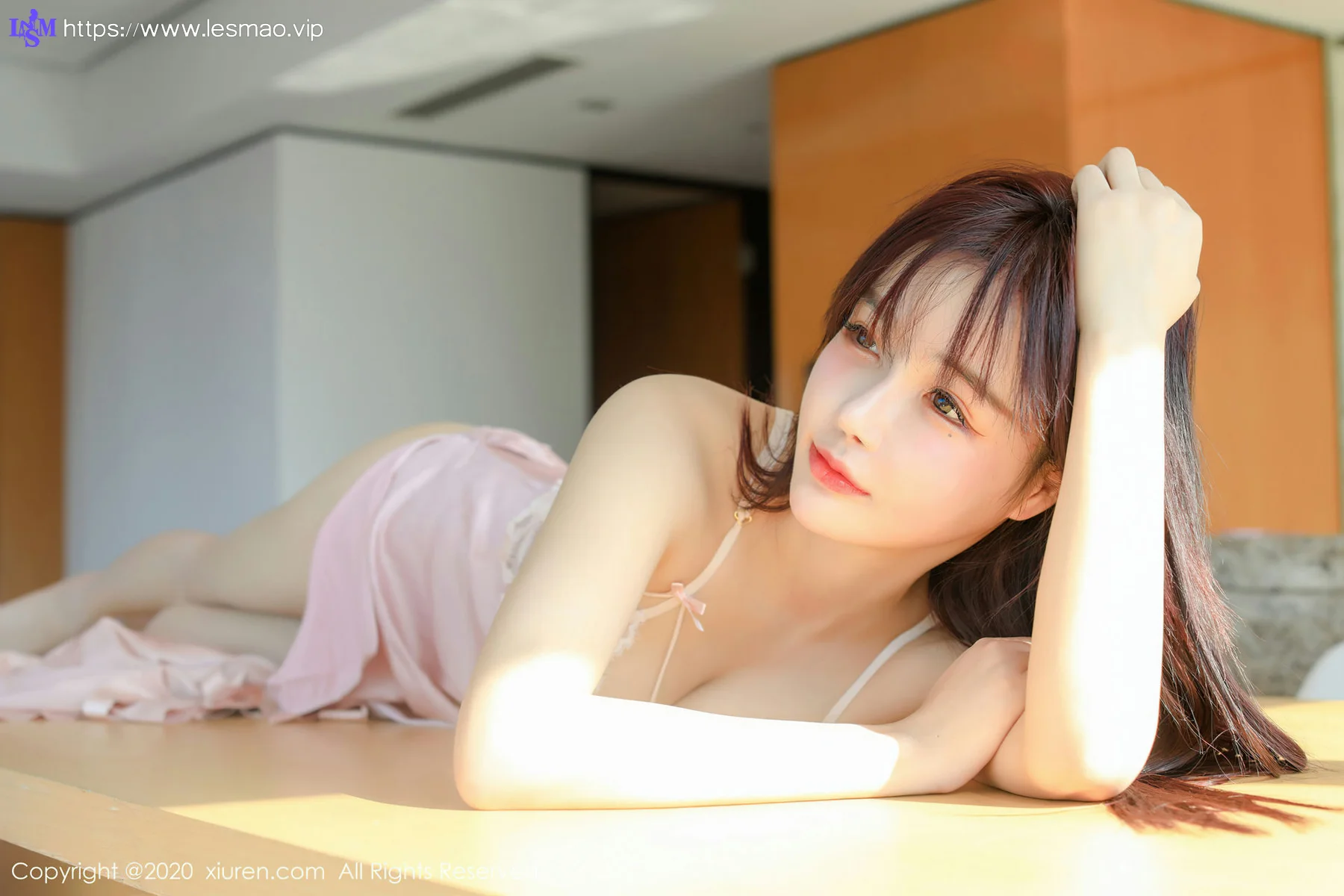 XiuRen 秀人 No.2666  南初妹妹 新人模特 清甜秀美 - 16