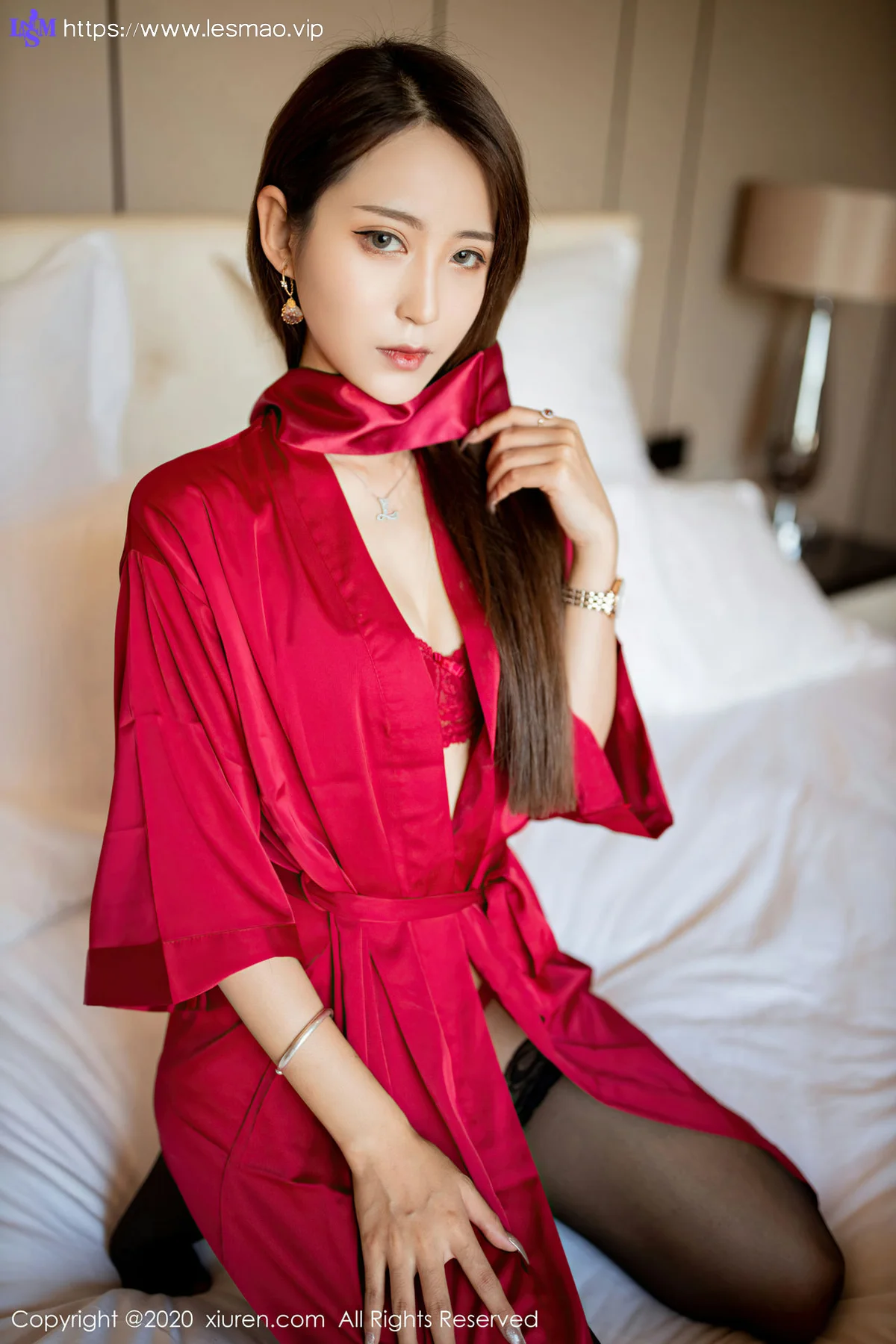 XiuRen 秀人 No.2691 周慕汐 猩红睡衣与极致黑丝 - 13