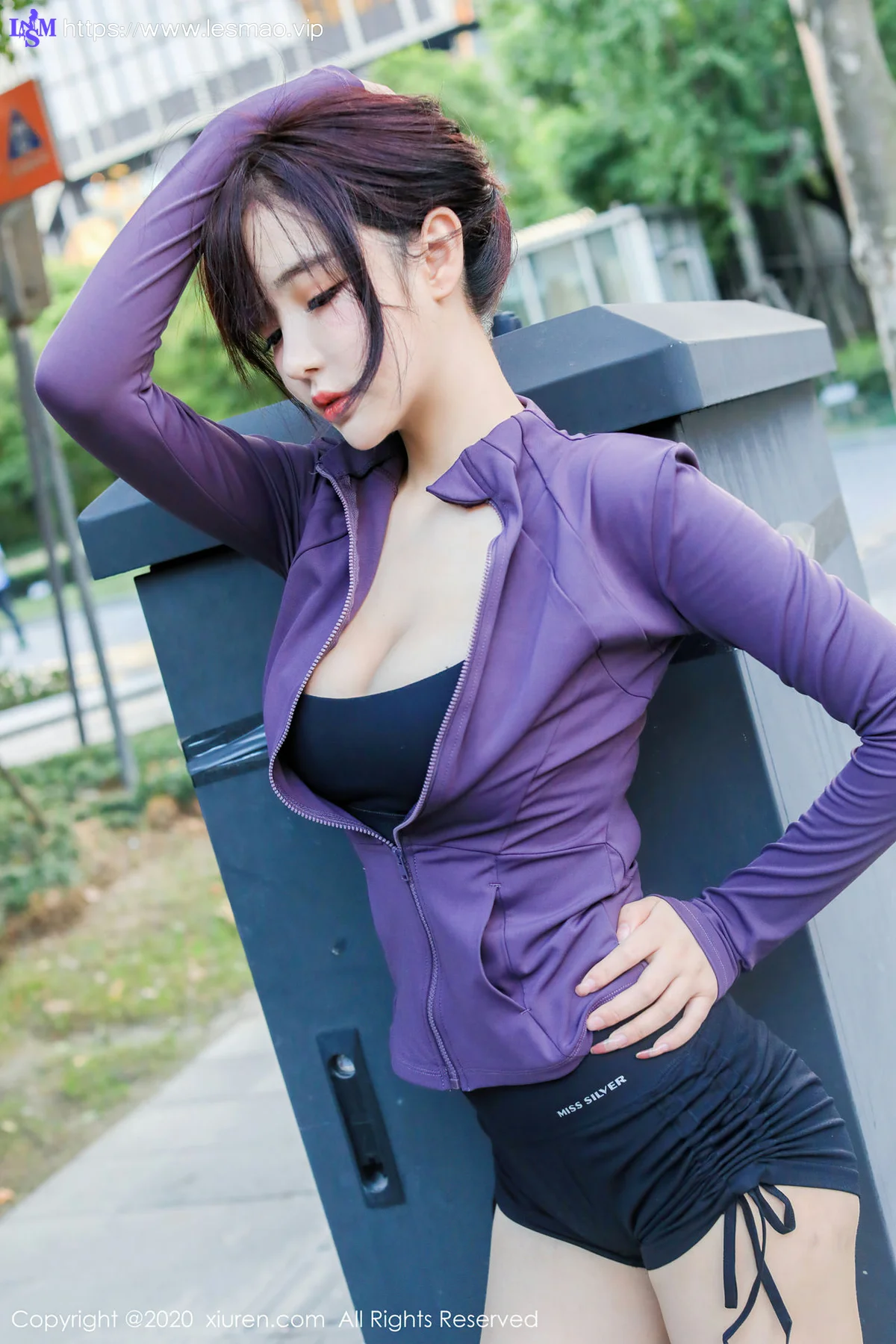 XiuRen 秀人 No.2696 面容清甜秀美 南初妹妹 黑色运动内衣 - 16