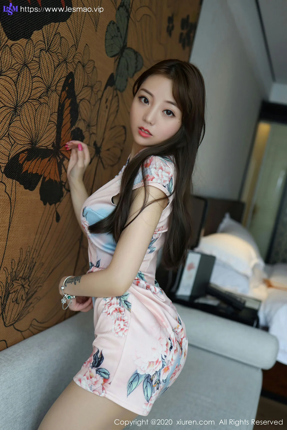 XiuRen 秀人 No.2713 佘贝拉bella 粉嫩旗袍主题 - 29