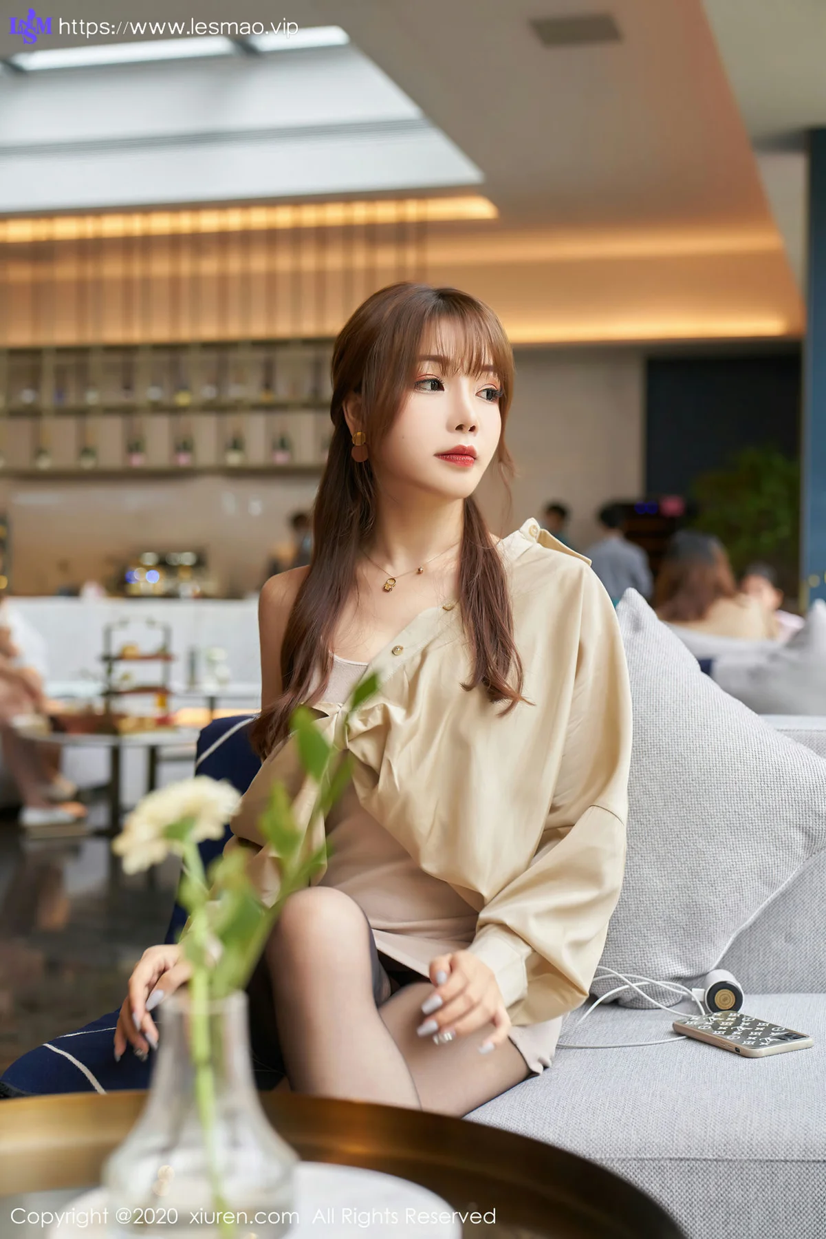 XiuRen 秀人 No.2734  芝芝 性感爆乳衬衫圆润翘臀 - 52