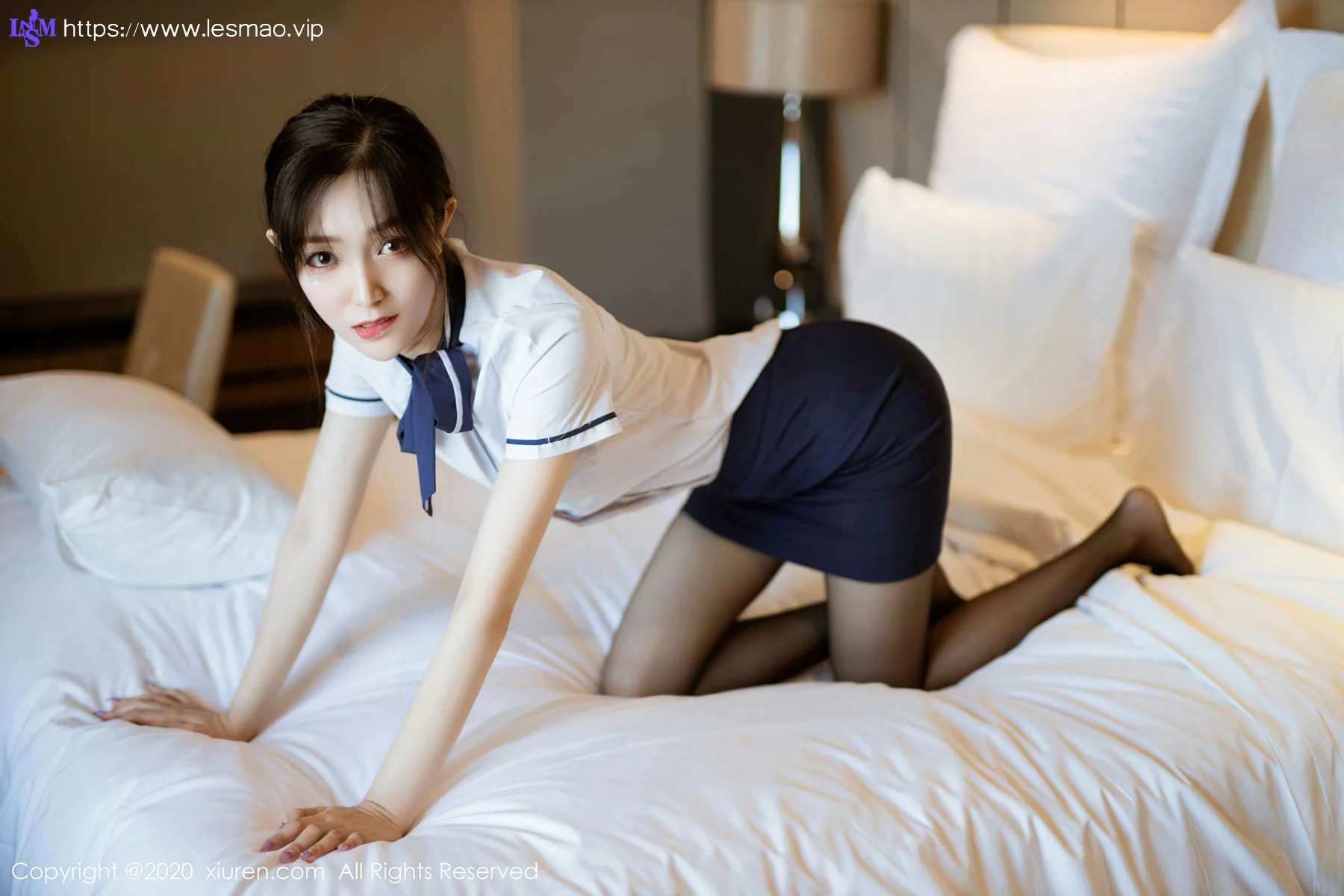 XiuRen 秀人 No.2735  新人模特 九千柒柒 苗条制服妹子 - 15