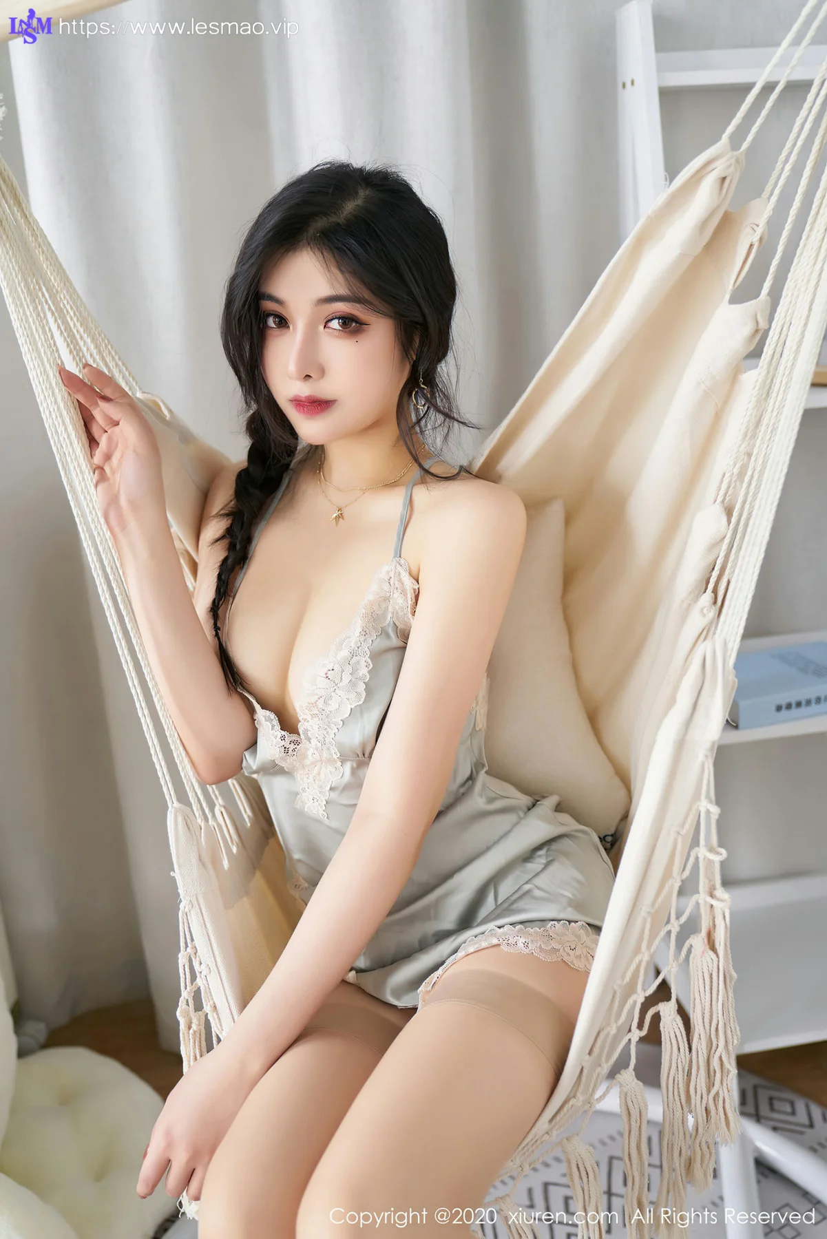 XiuRen 秀人 No.2737  蕾丝吊裙睡裙丝袜 韩静安 - 27