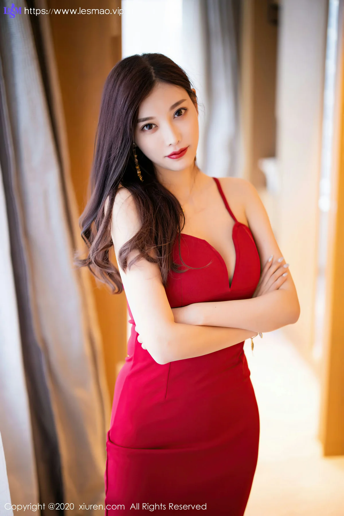 XiuRen 秀人 No.2800  杨晨晨 红色吊裙性感女神 - 61