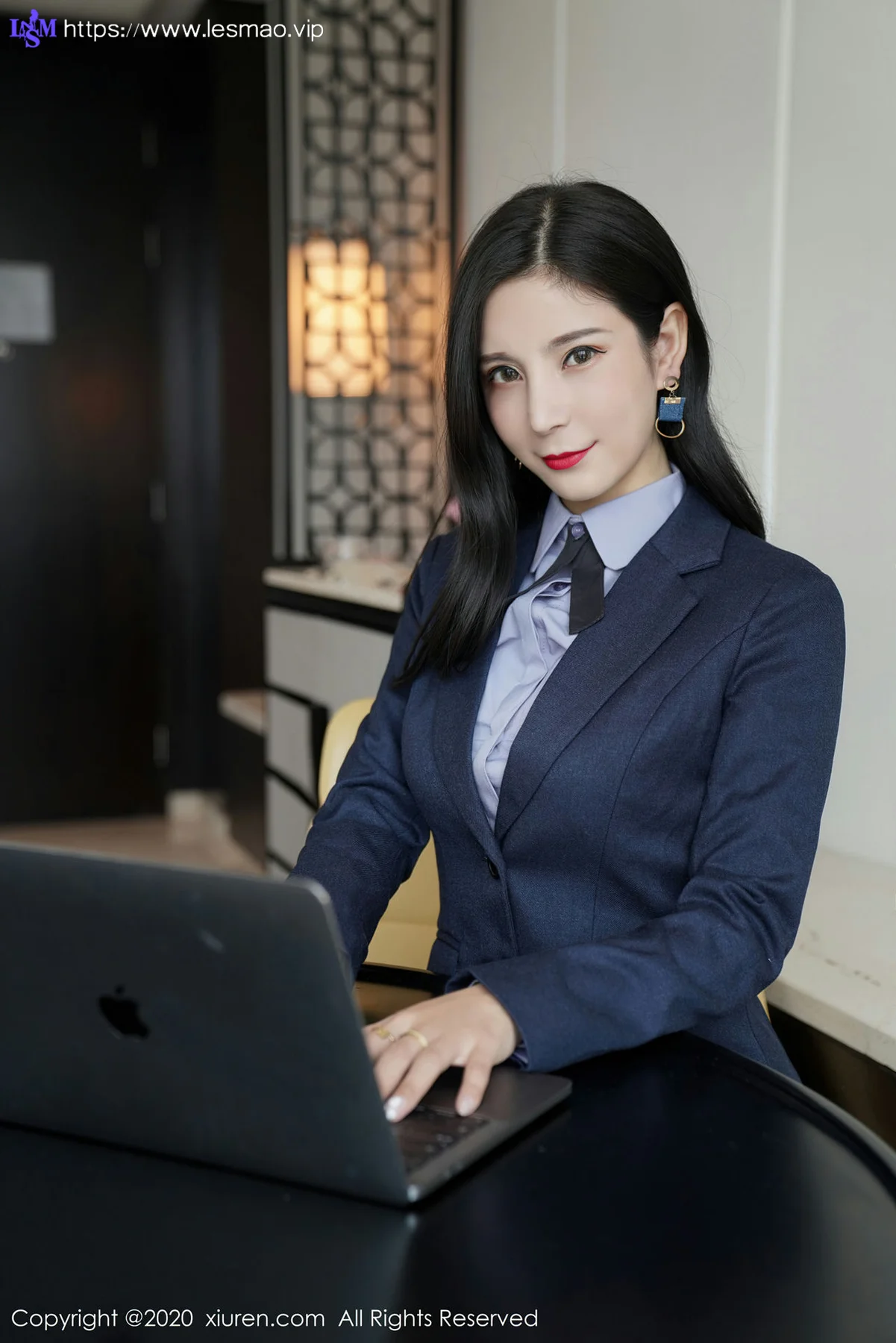 XiuRen 秀人 No.2816  小蛮妖 职场白衬衫 - 23