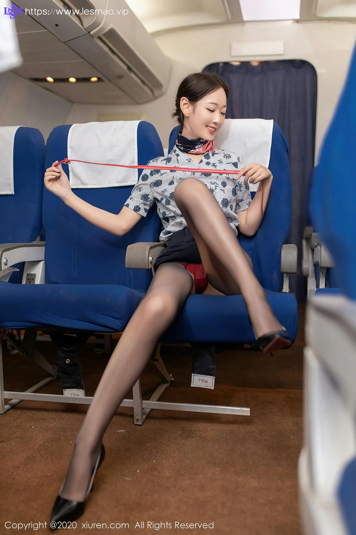 XiuRen 秀人 No.2840  空姐下班后主题写真 唐安琪 - 28