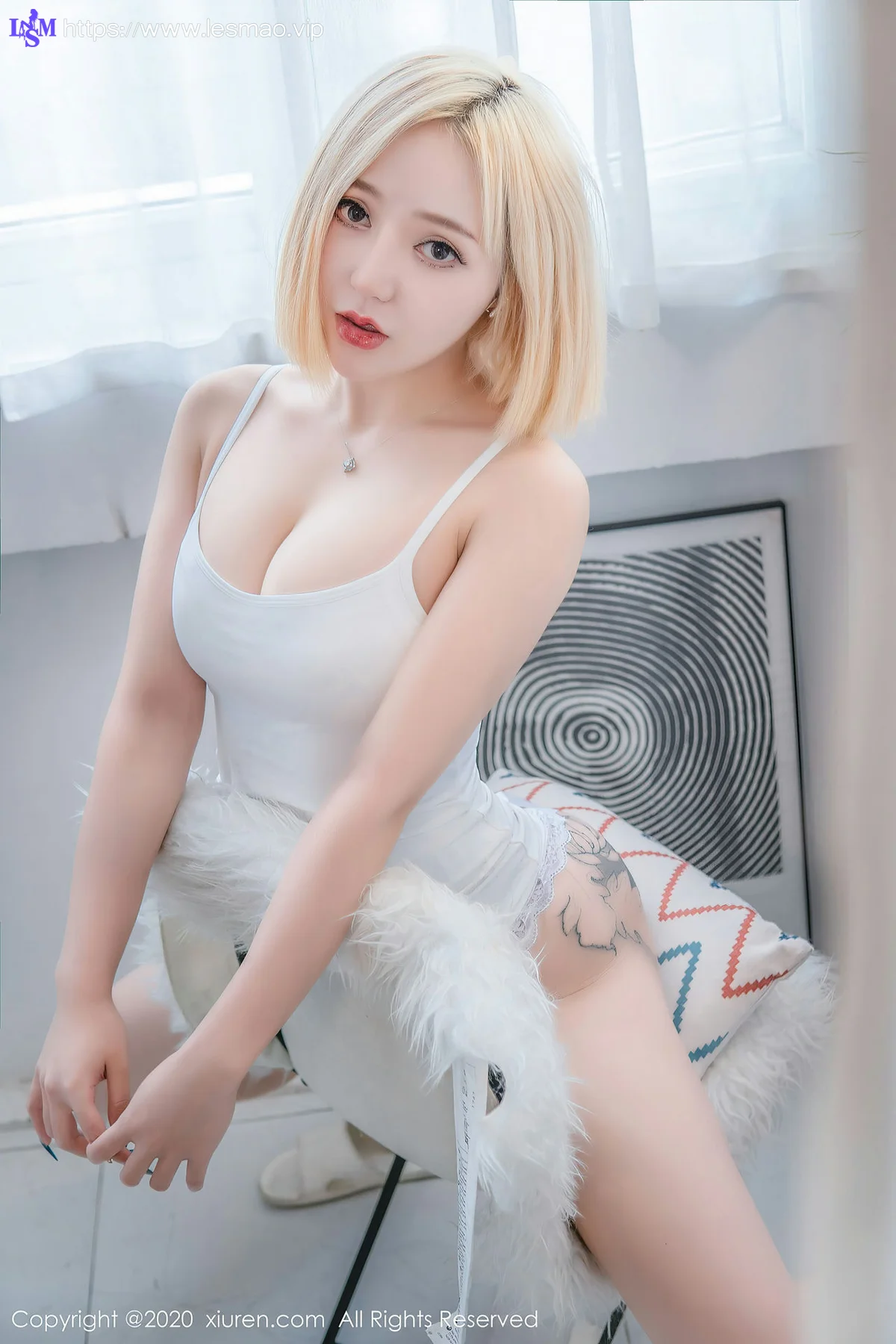 XiuRen 秀人 No.2842  蜜桃臀诱惑 文静儿 - 40