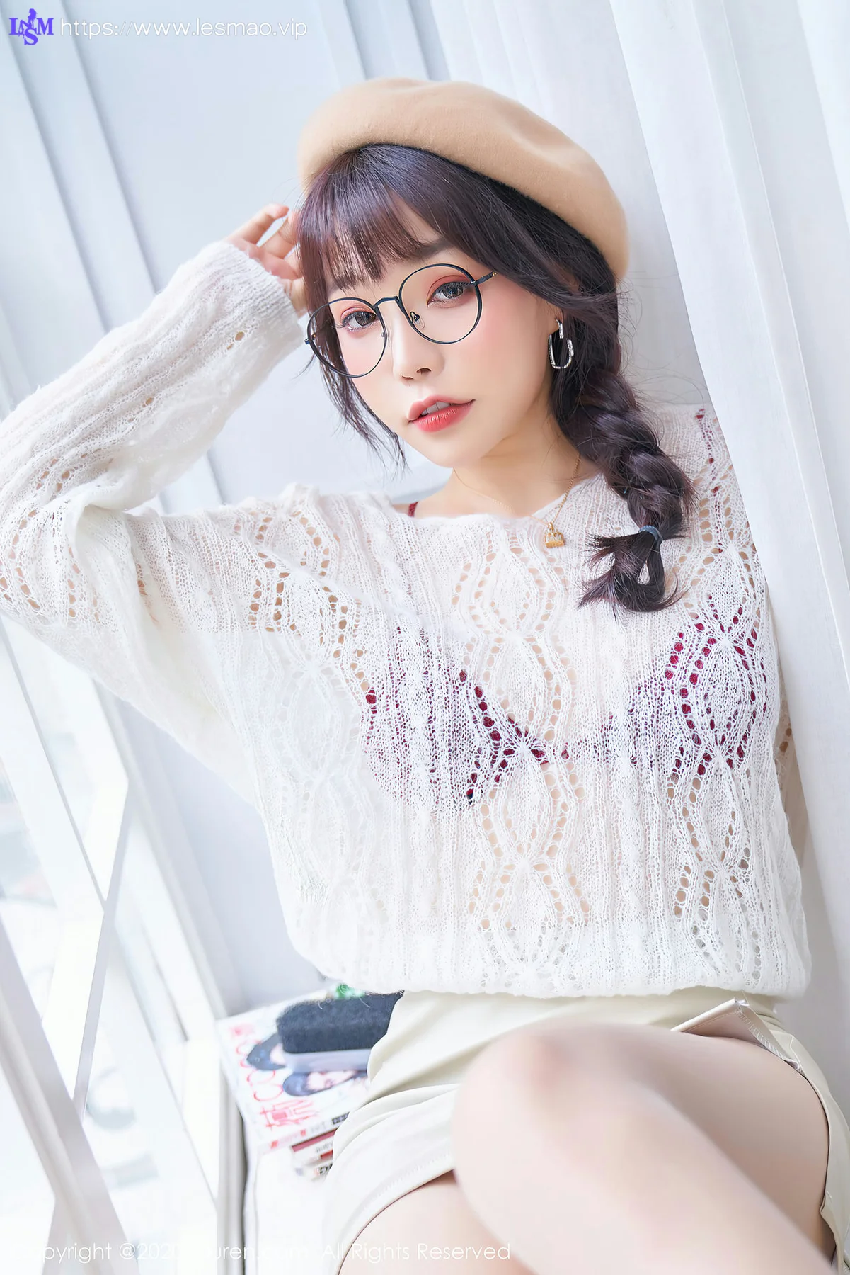 XiuRen 秀人 No.2859  眼镜ol与草帽俏皮可爱 芝芝 - 17