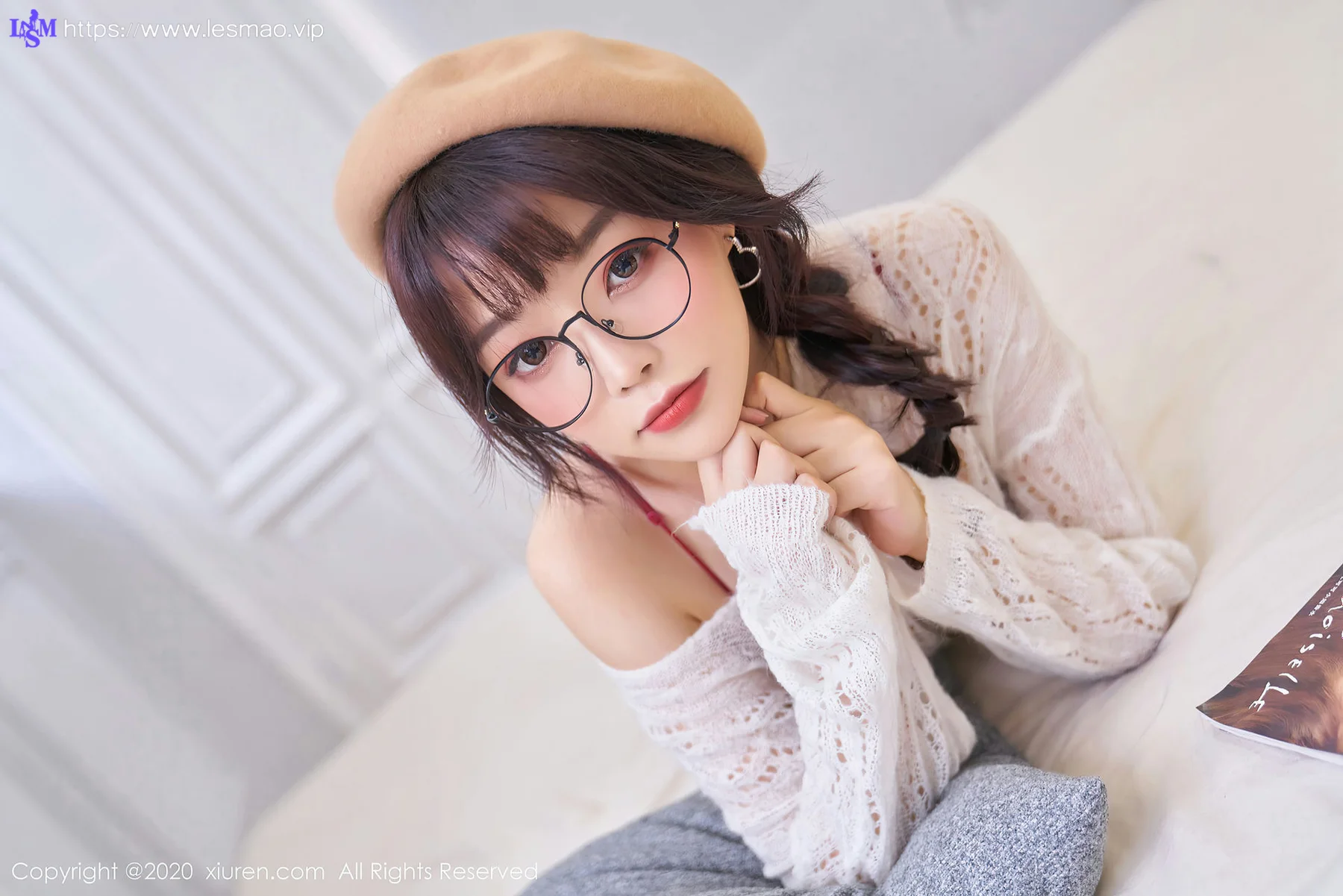 XiuRen 秀人 No.2859  眼镜ol与草帽俏皮可爱 芝芝 - 32