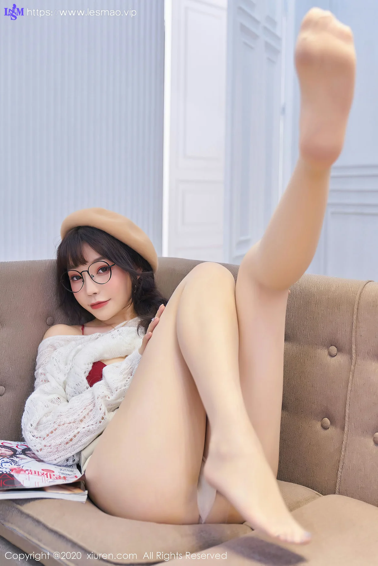XiuRen 秀人 No.2859  眼镜ol与草帽俏皮可爱 芝芝 - 41