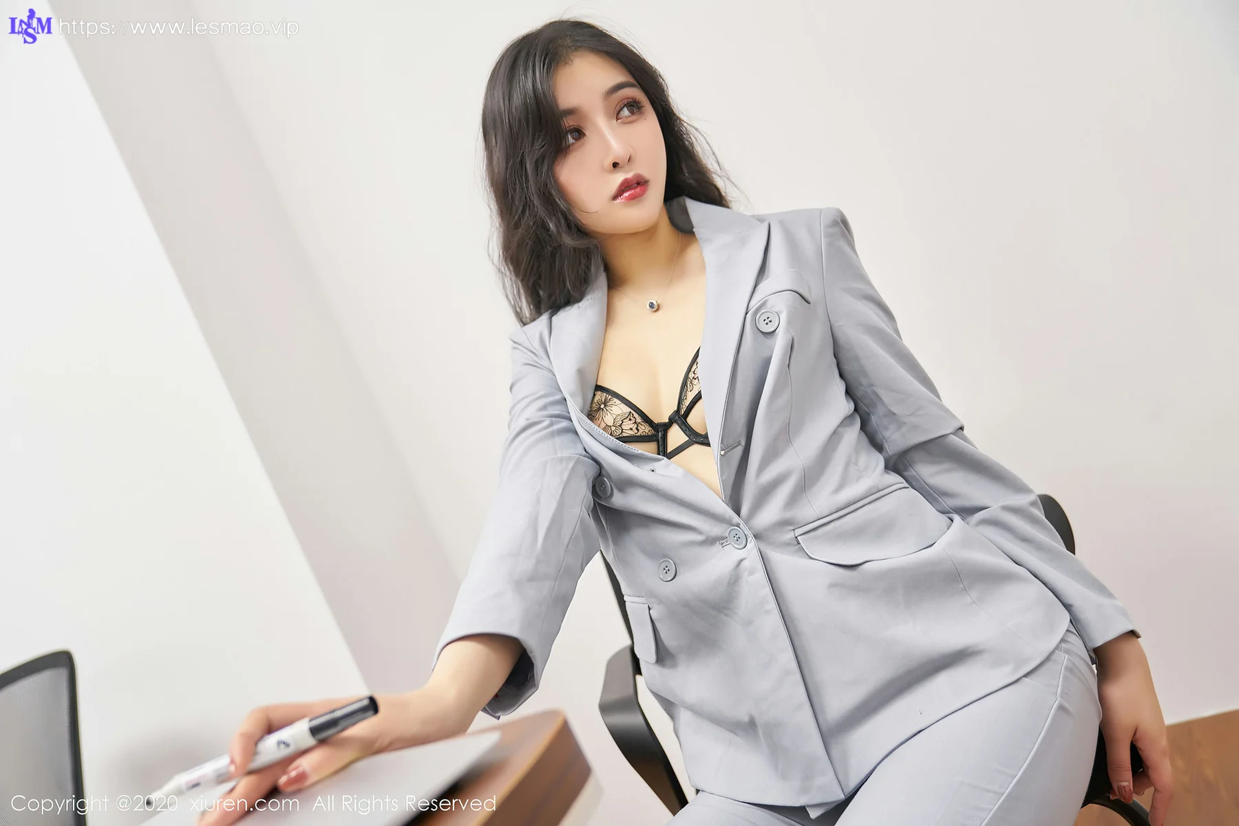 XiuRen 秀人 No.2878  会议室职业制服 韩静安 - 29