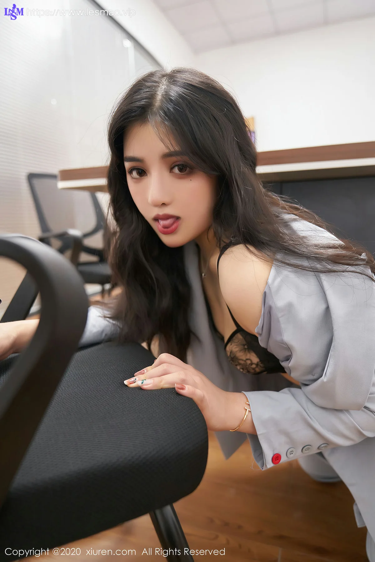 XiuRen 秀人 No.2878  会议室职业制服 韩静安 - 37