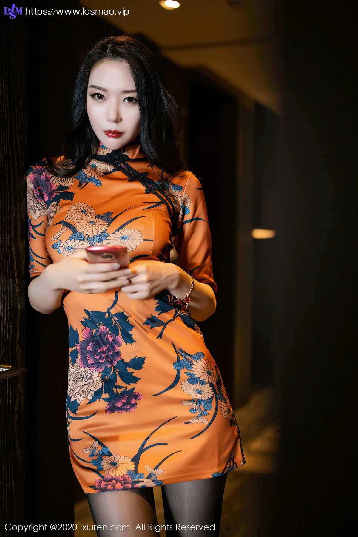 XiuRen 秀人 No.2899  梦心月  韵味旗袍黑丝系列 - 18