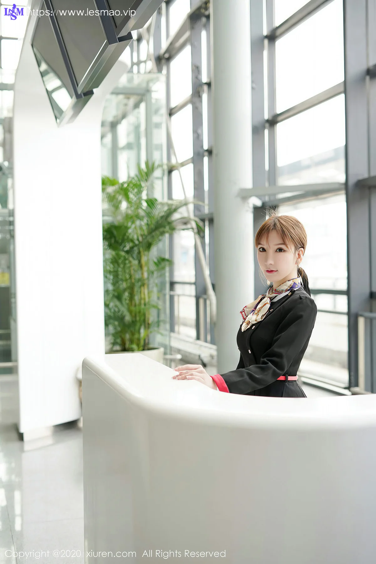 XiuRen 秀人 No.2915  空姐剧情写真 周于希 - 24