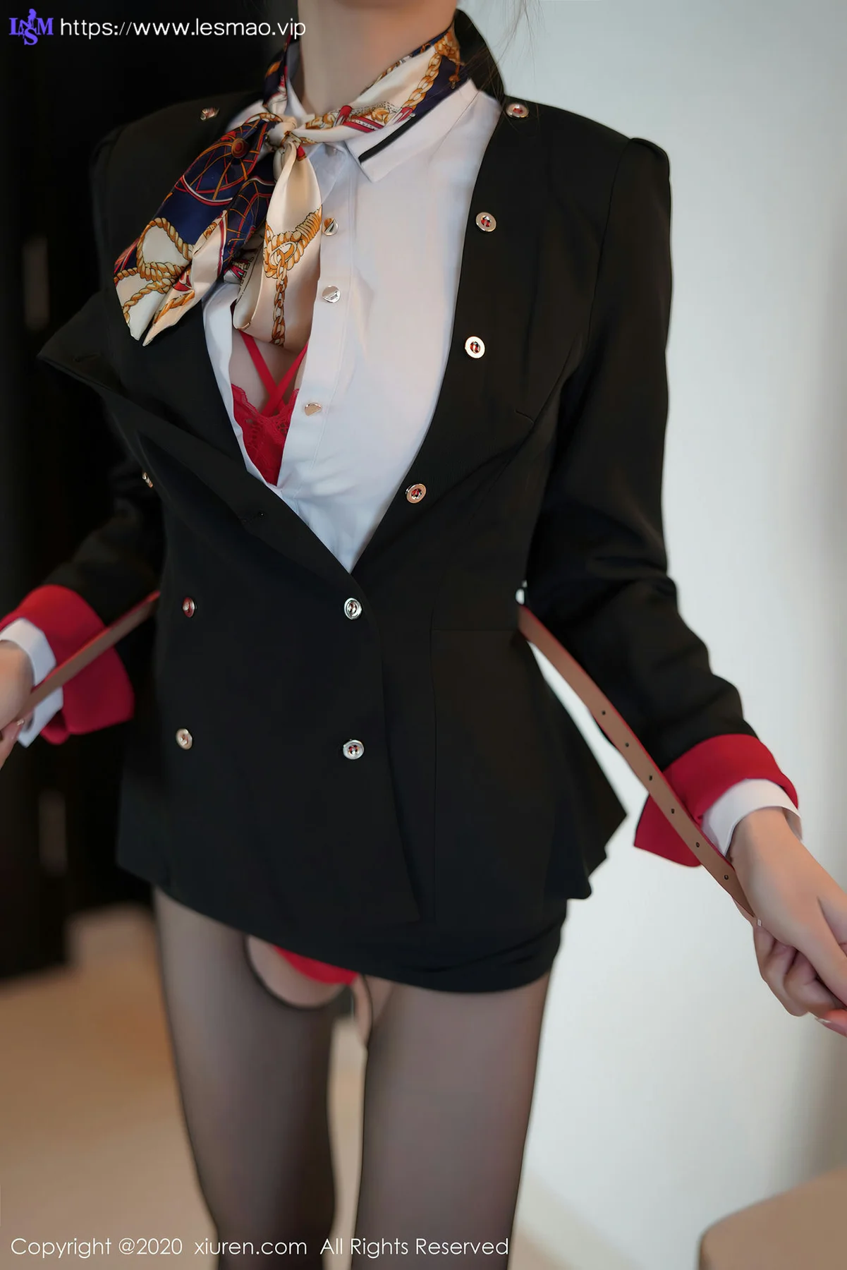 XiuRen 秀人 No.2915  空姐剧情写真 周于希 - 48
