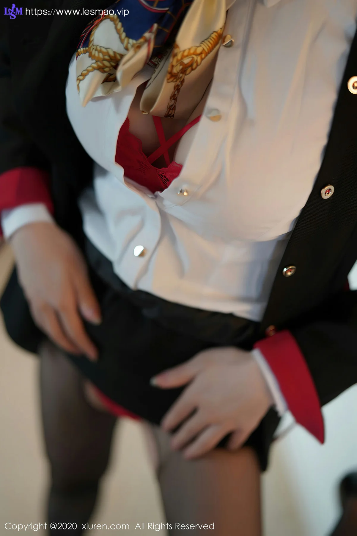 XiuRen 秀人 No.2915  空姐剧情写真 周于希 - 50