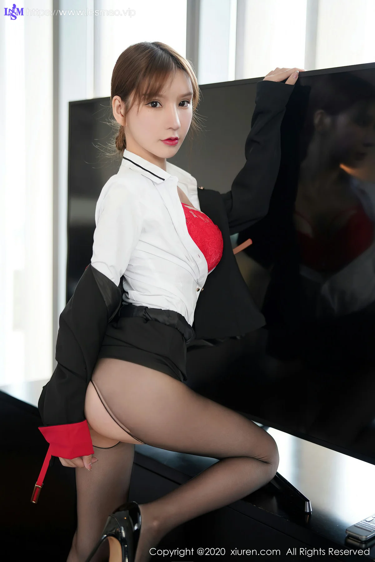 XiuRen 秀人 No.2915  空姐剧情写真 周于希 - 59