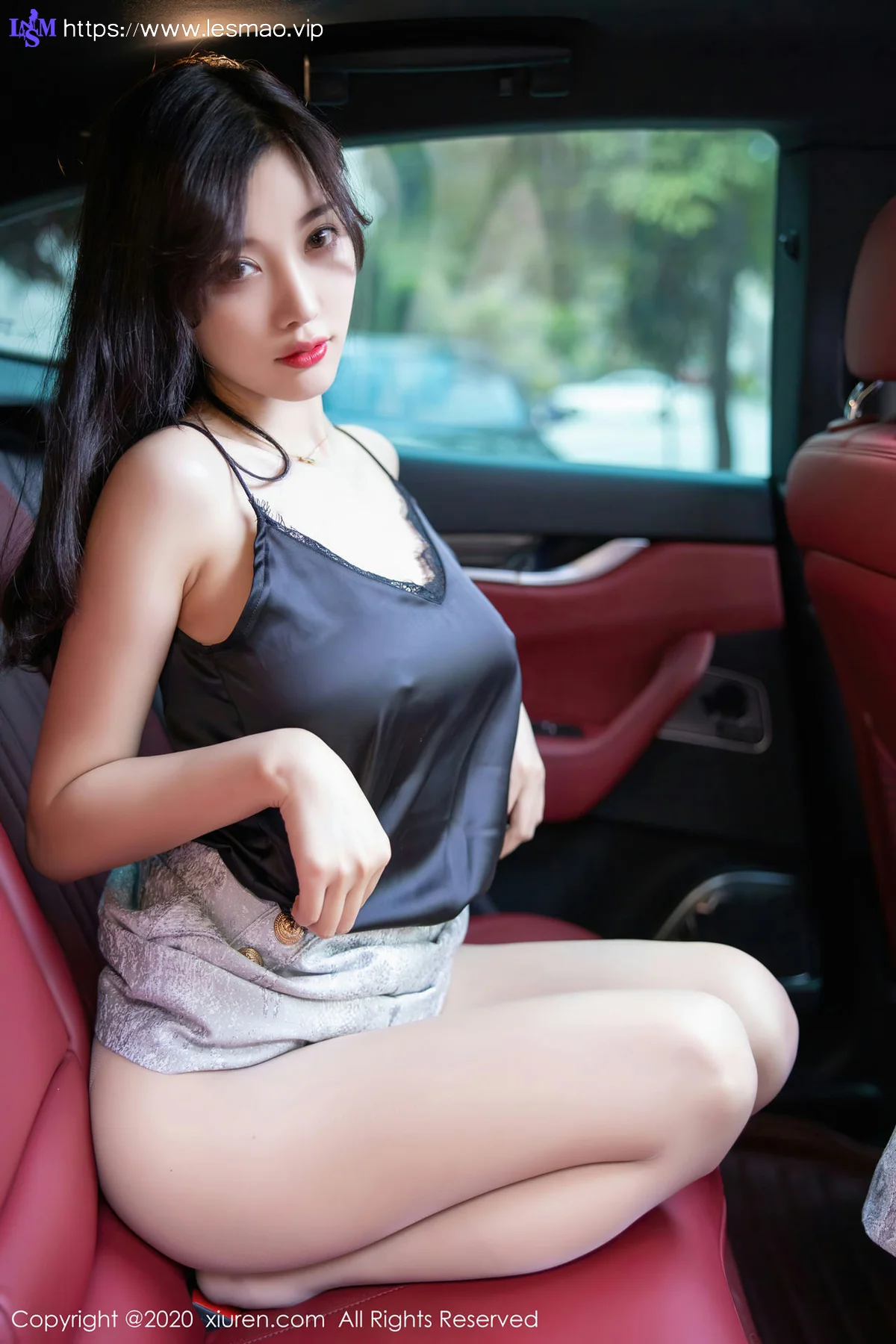 XiuRen 秀人 No.2928  香车美女车模 杨晨晨 - 48