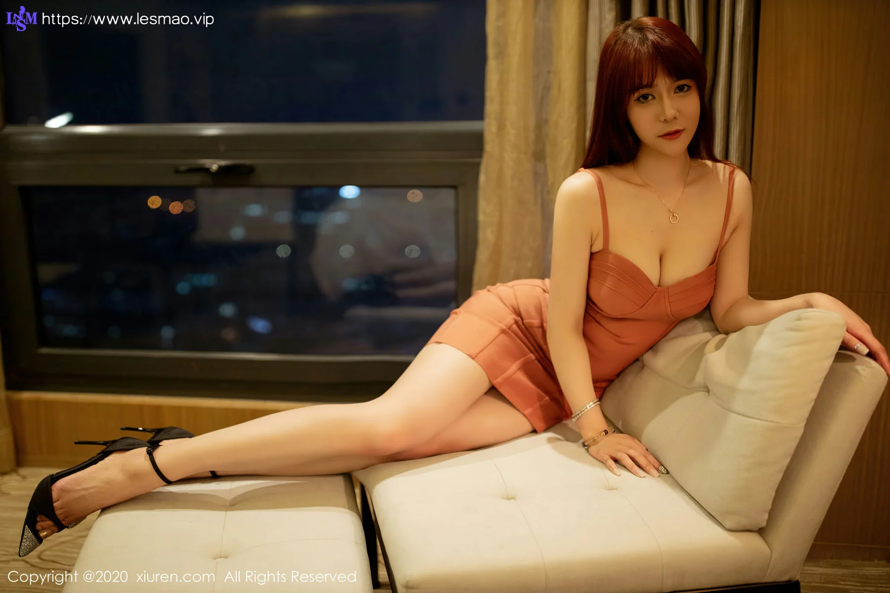 XiuRen 秀人 No.2956   吊裙何朦胧丝袜 fairy如歌 - 17