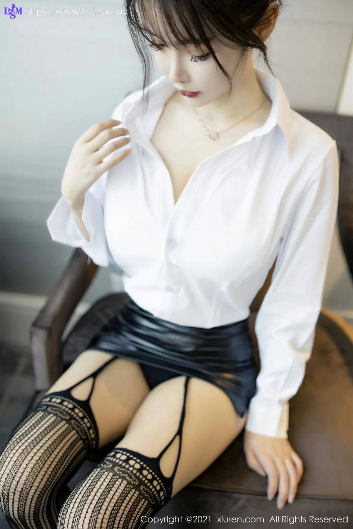 XiuRen 秀人 No.2976  清甜秀美美女皮裙 南初妹妹 - 15