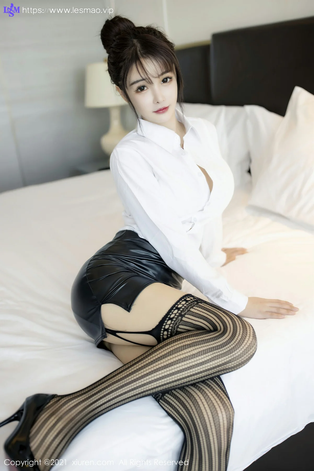 XiuRen 秀人 No.2976  清甜秀美美女皮裙 南初妹妹 - 32