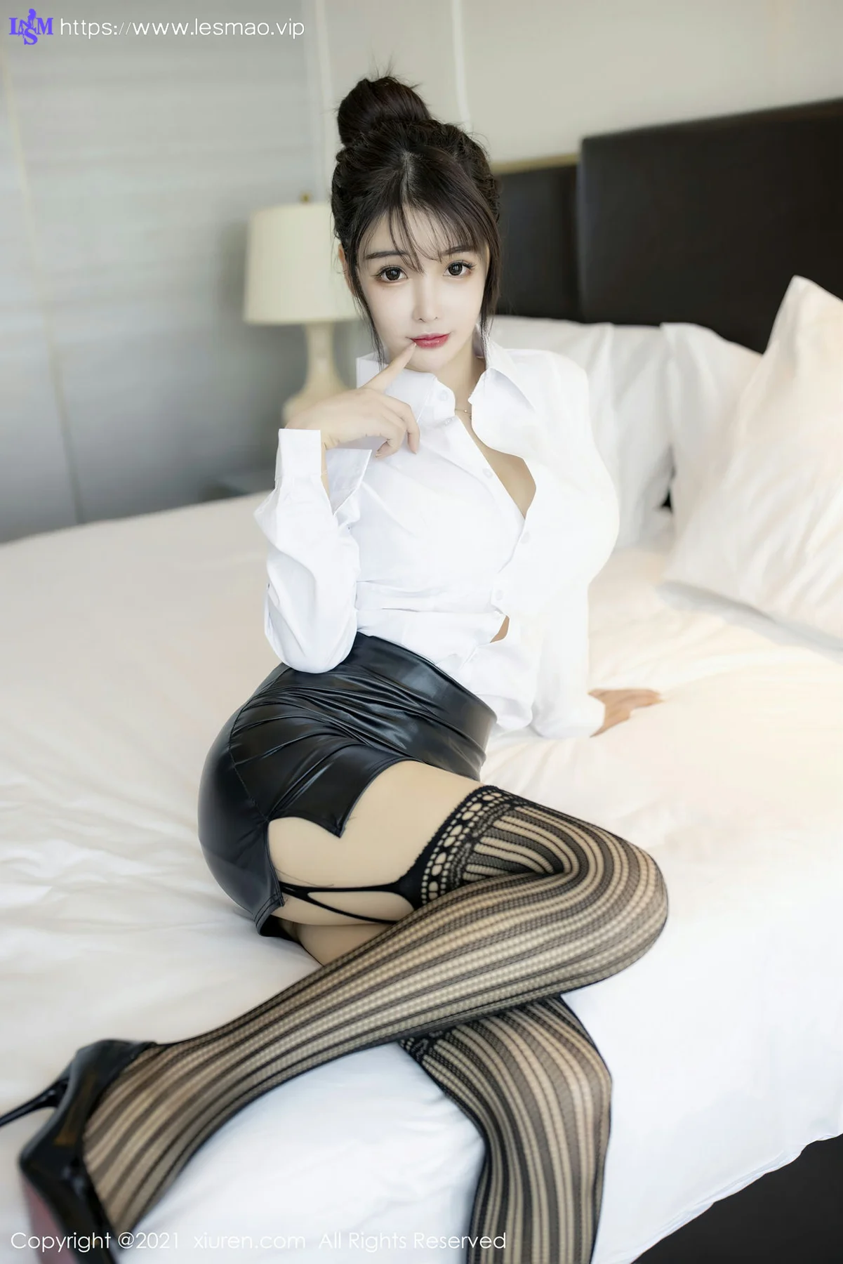 XiuRen 秀人 No.2976  清甜秀美美女皮裙 南初妹妹 - 33