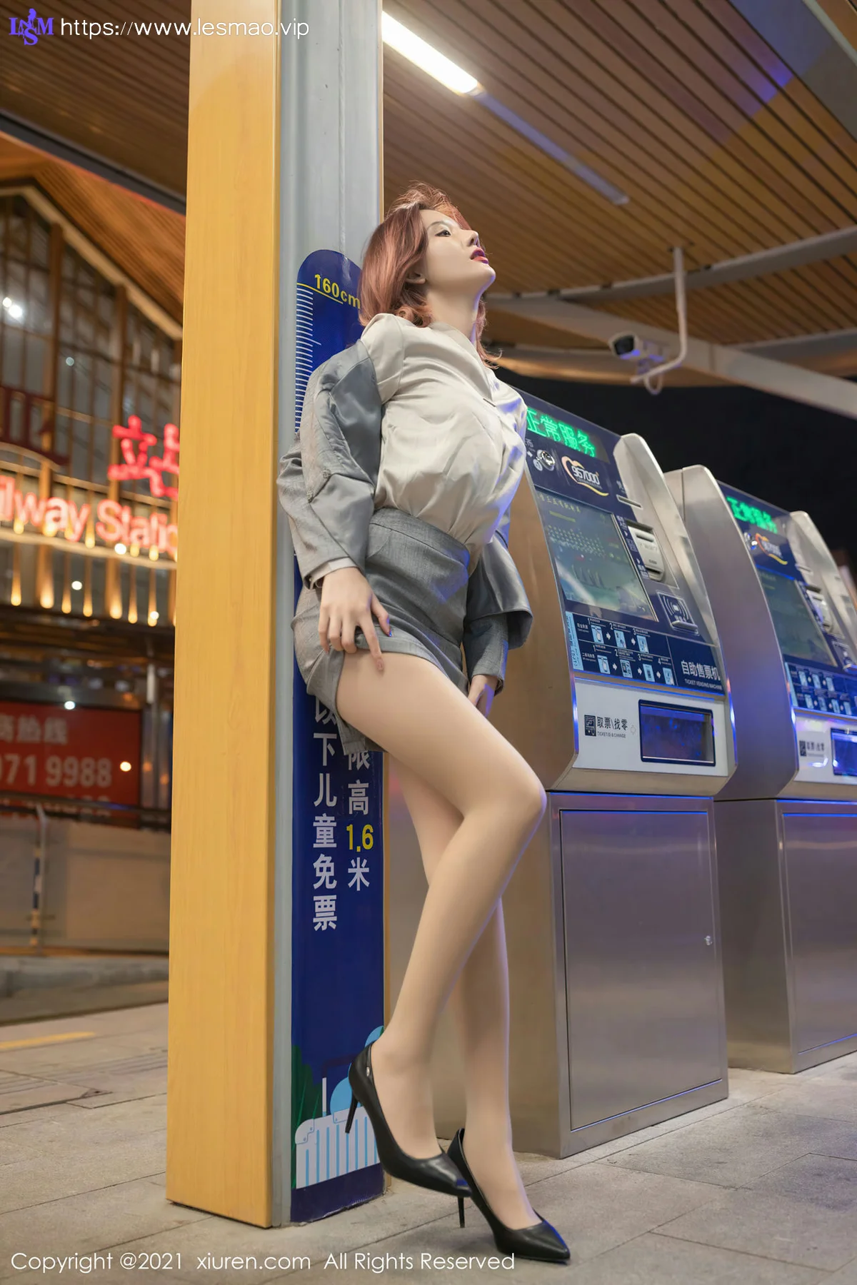 XiuRen 秀人 No.2979  有轨电车情景剧 就是阿朱啊 - 18