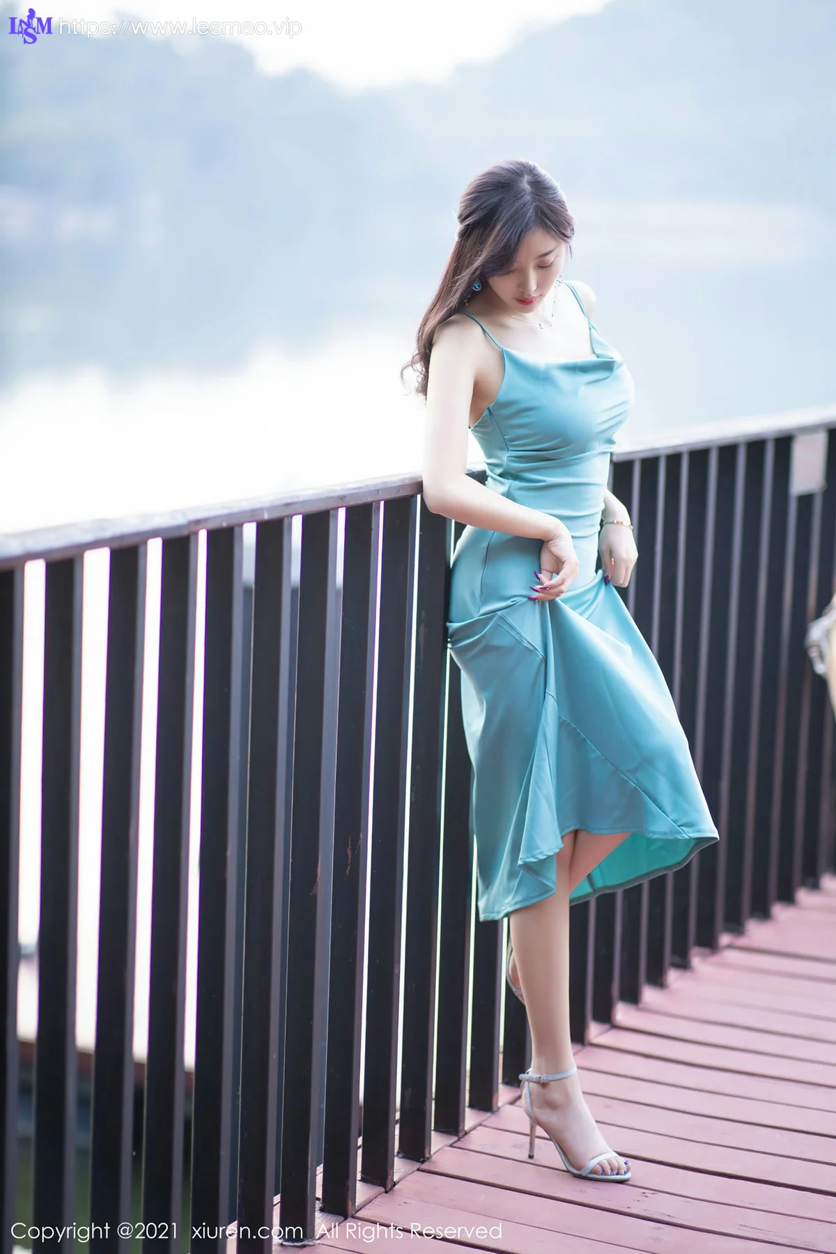 XiuRen 秀人 No.2997  典雅吊裙 杨晨晨 曼妙身姿 - 12