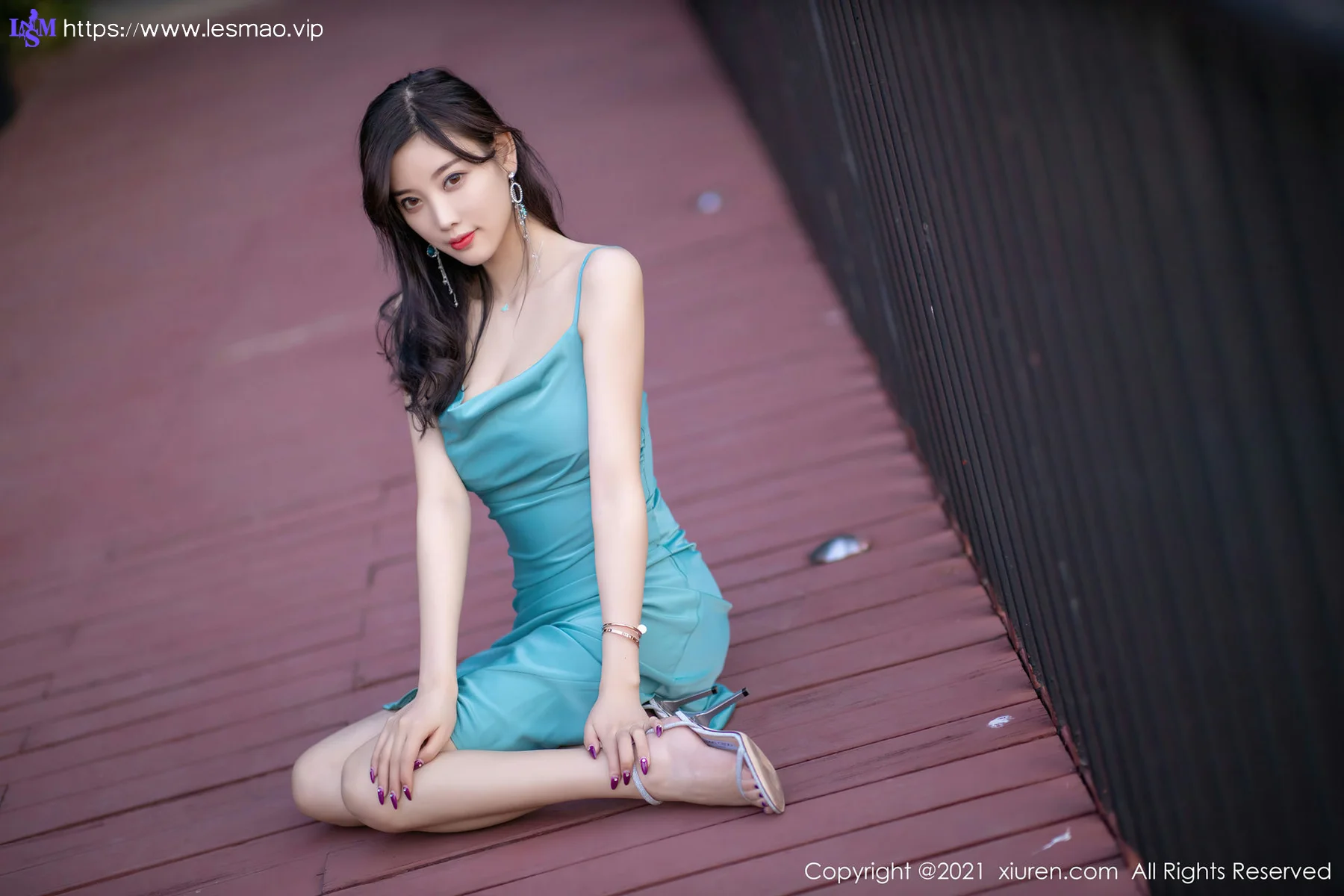 XiuRen 秀人 No.2997  典雅吊裙 杨晨晨 曼妙身姿 - 13
