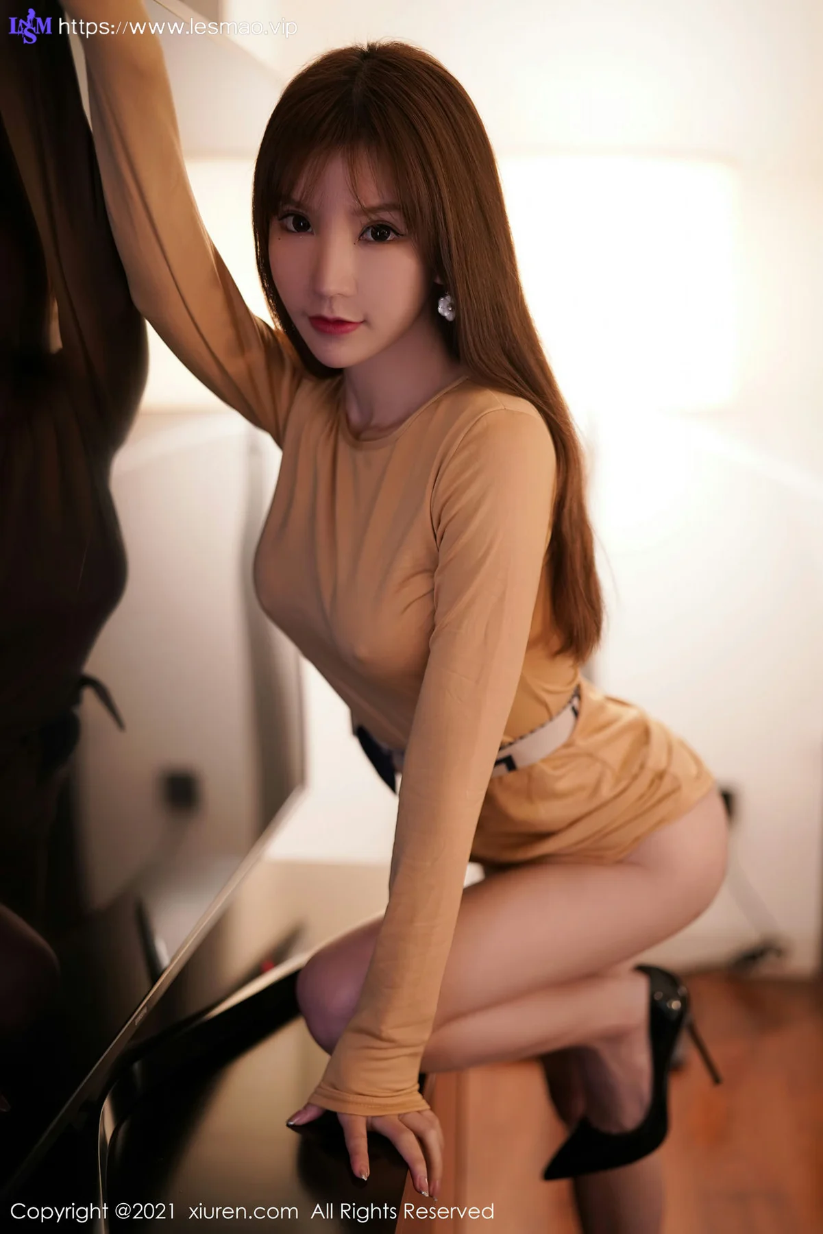 XiuRen 秀人 No.3005  抹油系列 周于希sandy 白皙魔鬼身材 - 16