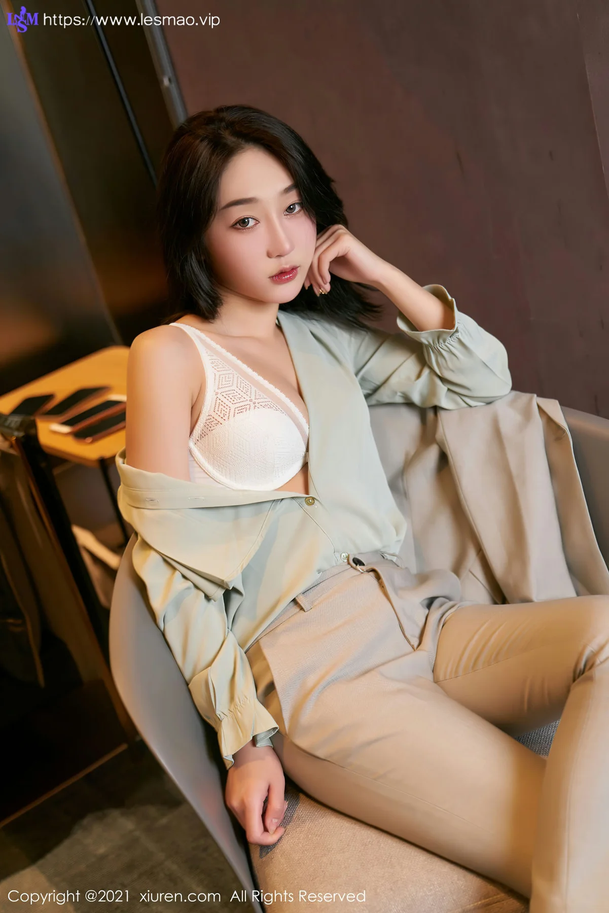 XiuRen 秀人 No.3009  职业职场装 九月生 - 25