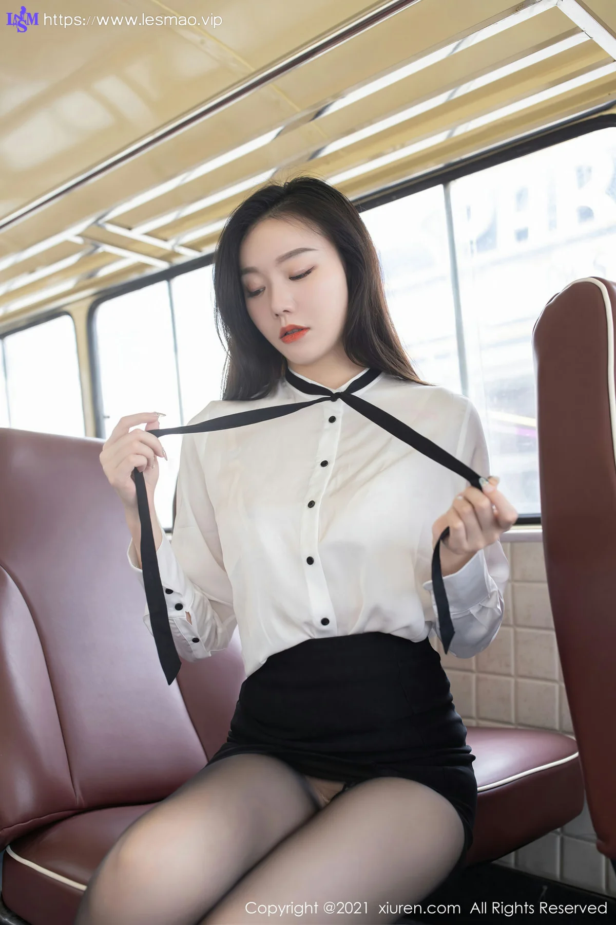 XiuRen 秀人 No.3020  末班大巴车主题写真 安然 - 13