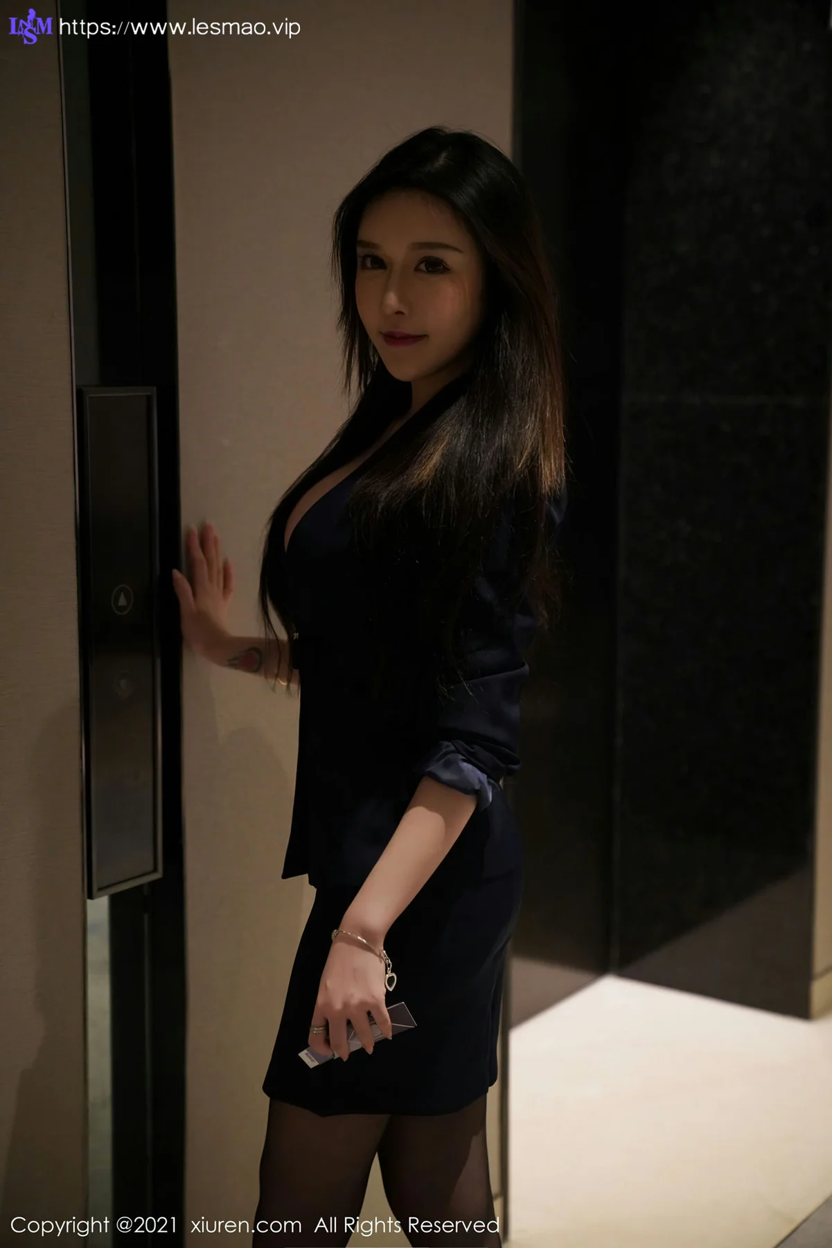 XiuRen 秀人 No.3043  职场秘书剧情写 玉兔miki 真婀娜多姿 - 11