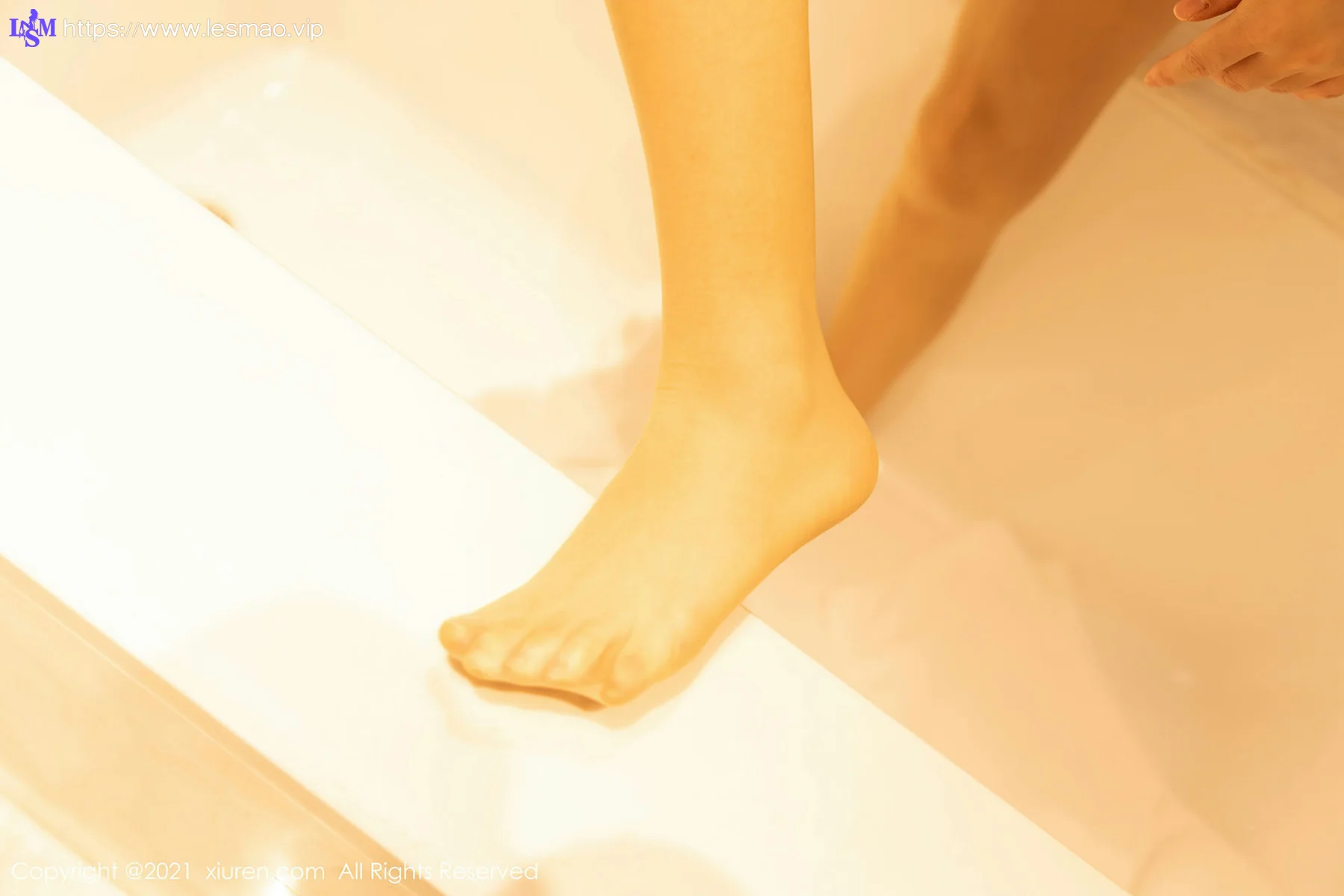 XiuRen 秀人 No.3051  空姐巨乳美女 赵惟依coco 首套写真 - 82